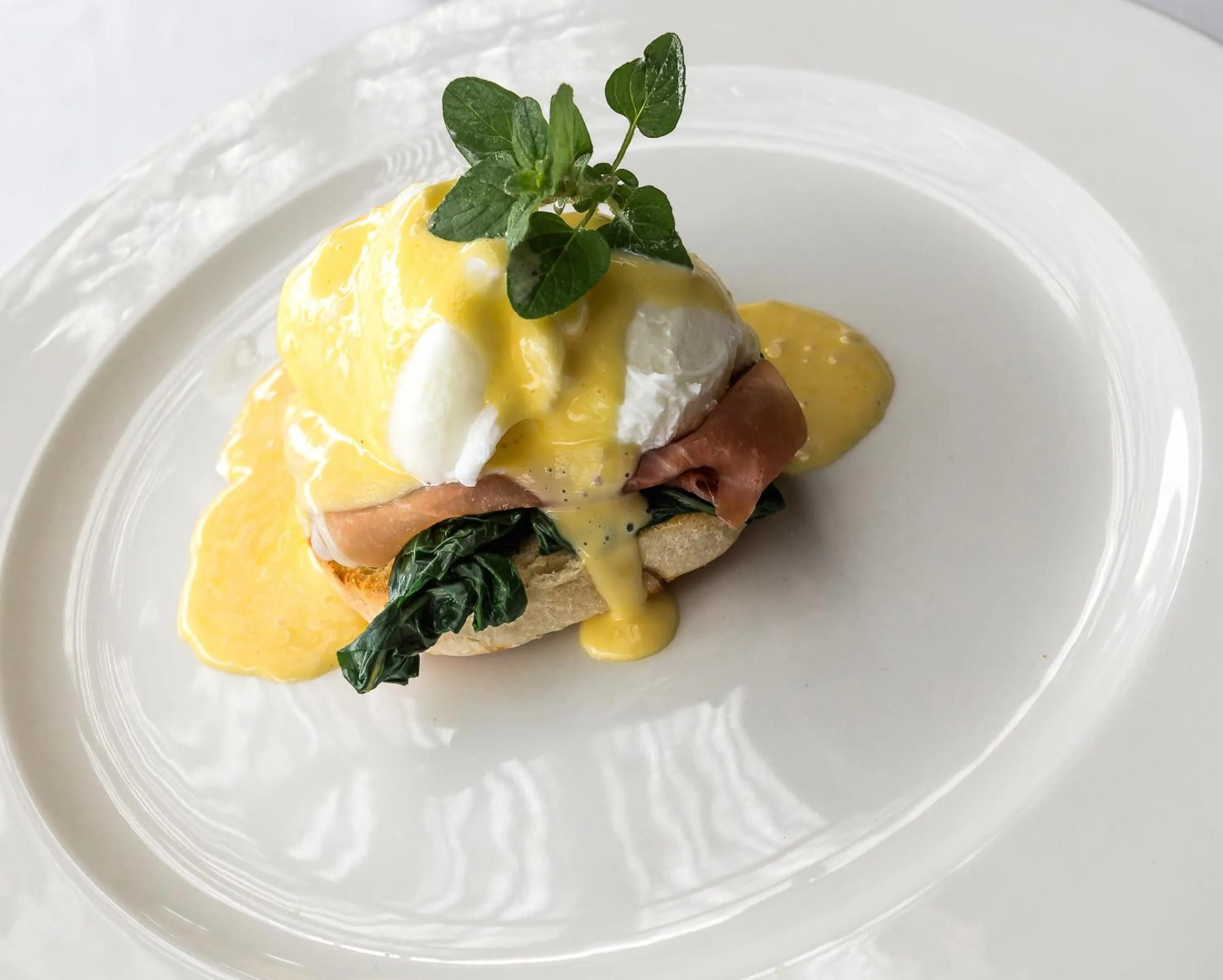 Continental breakfast in Hitgeheim Country Lodge