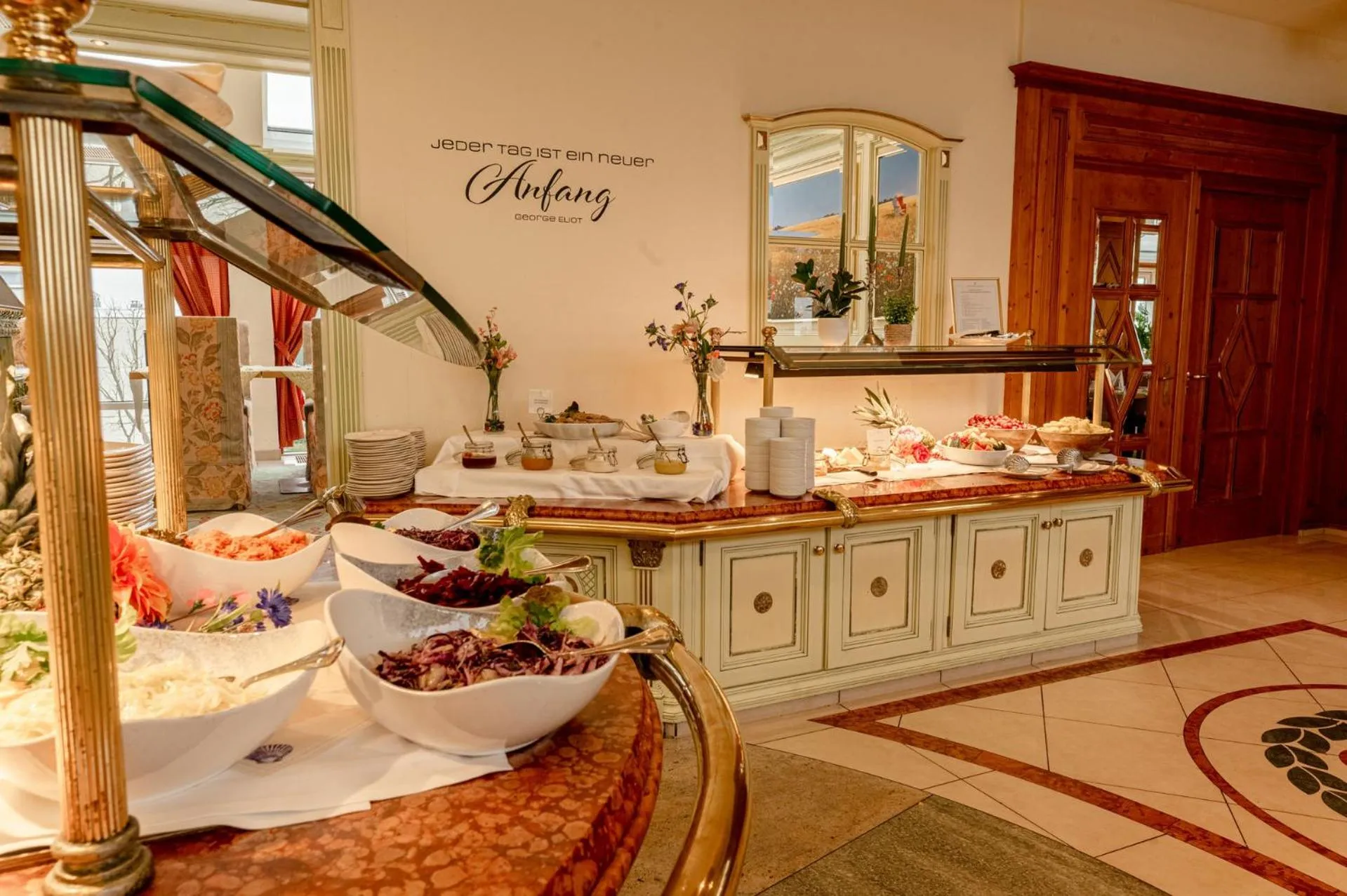 Buffet breakfast in Rugard Thermal Strandhotel