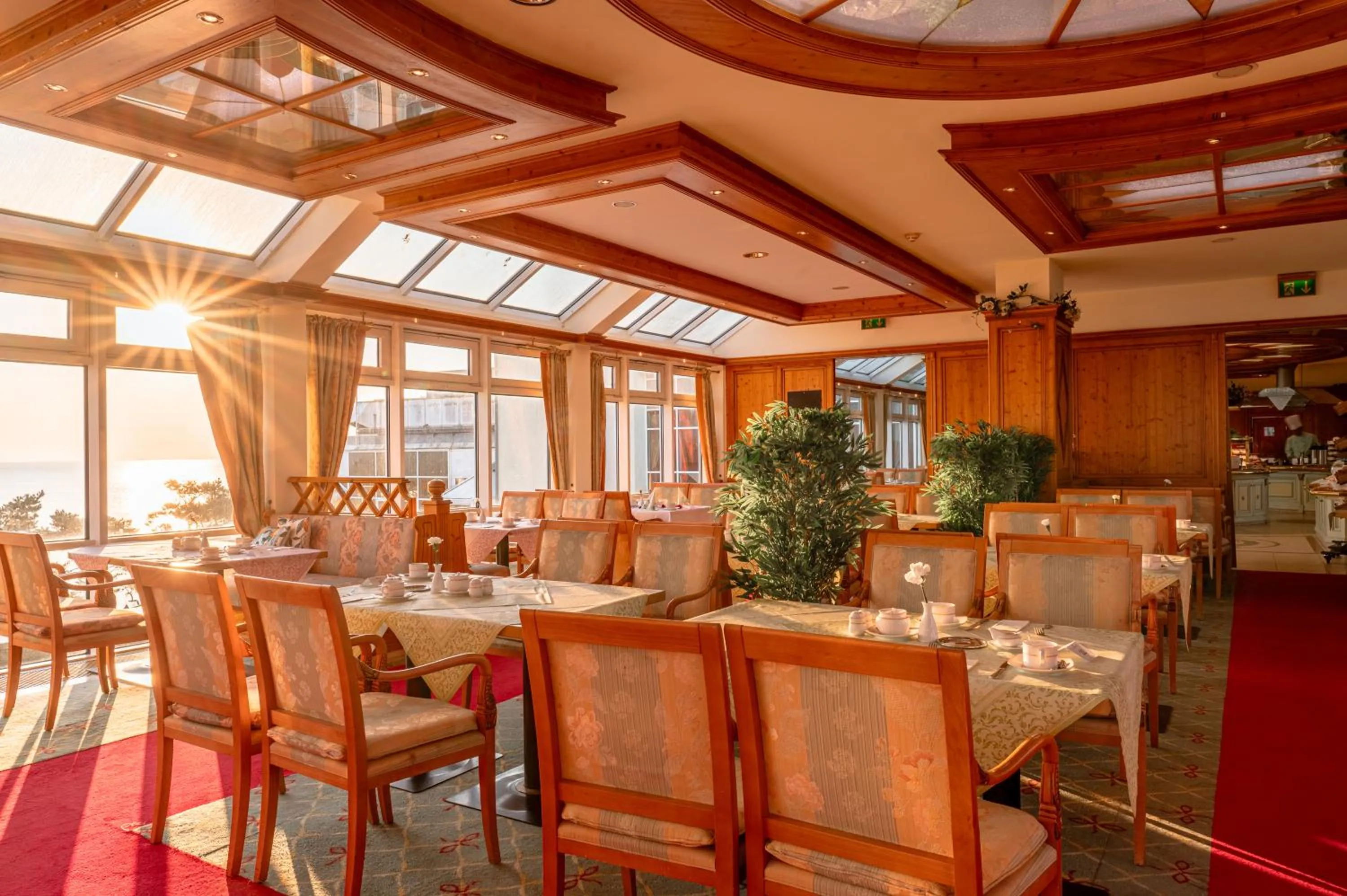 Restaurant/places to eat in Rugard Thermal Strandhotel