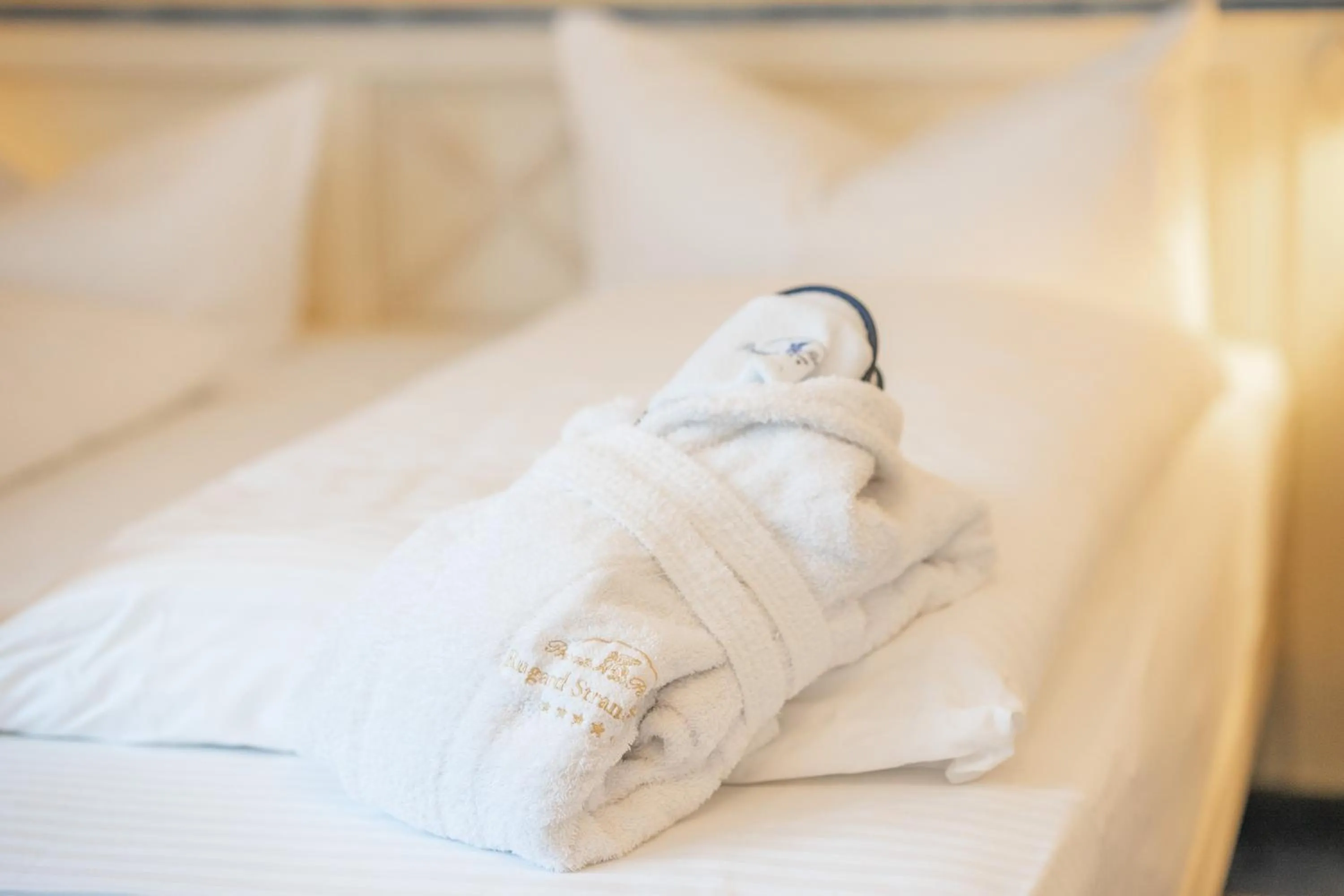 Photo of the whole room, Bed in Rugard Thermal Strandhotel