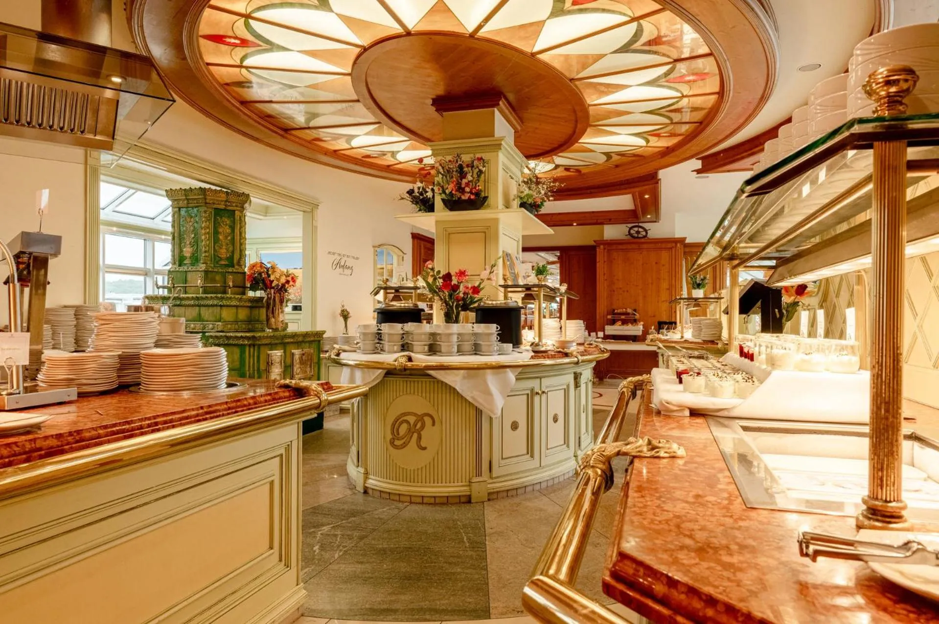 Buffet breakfast in Rugard Thermal Strandhotel