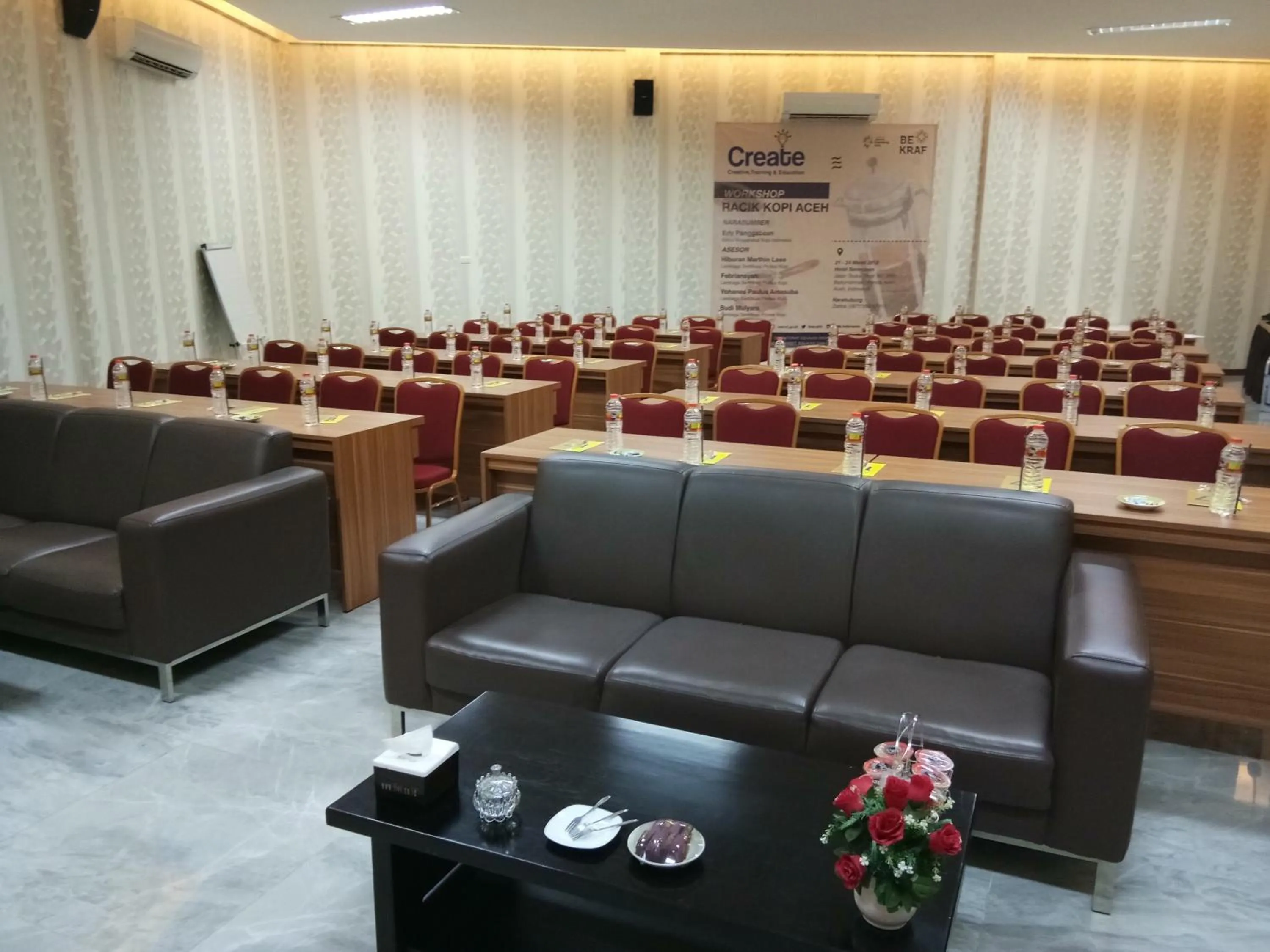 Lobby or reception in Seventeen Hotel