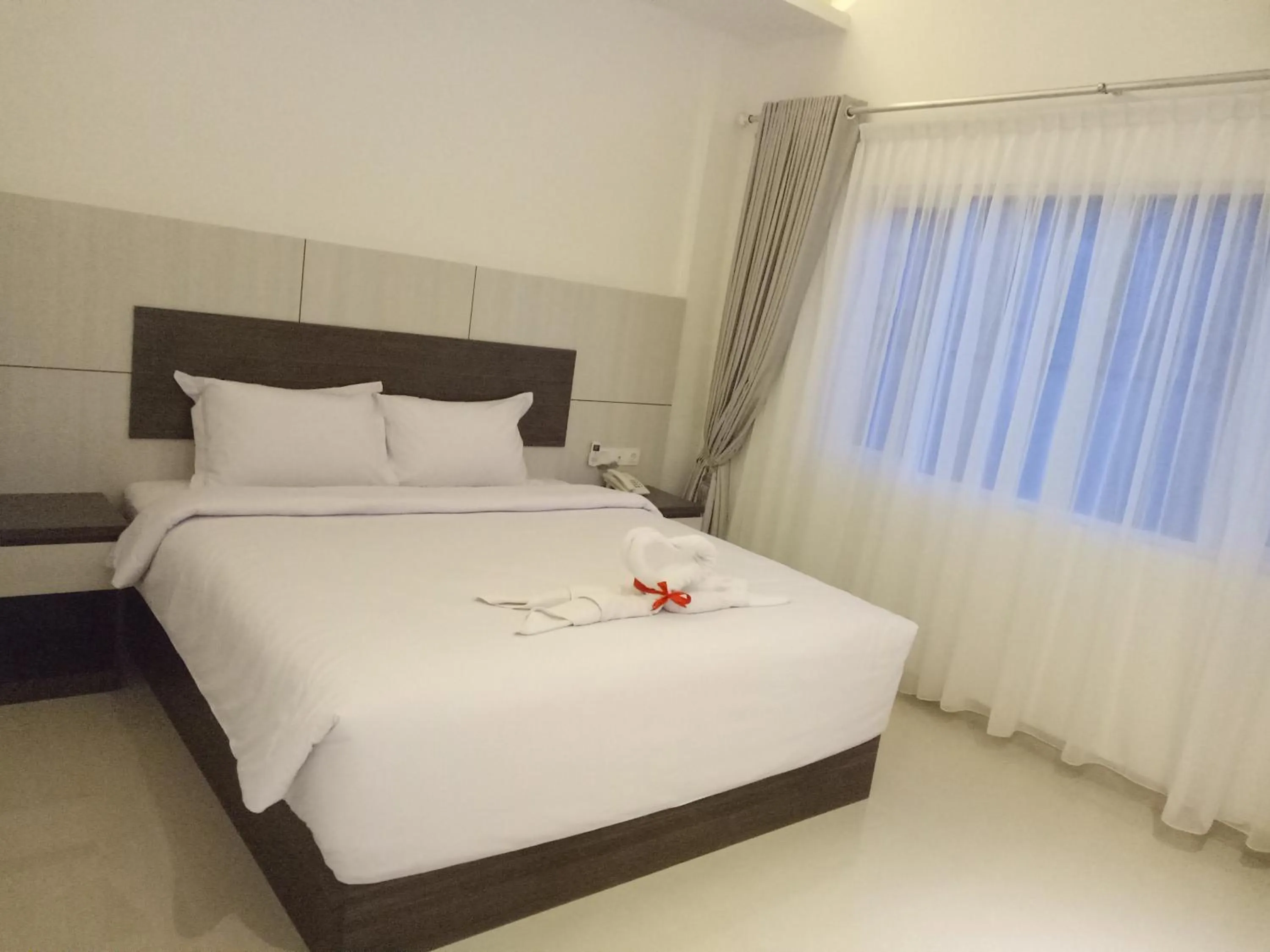 Photo of the whole room, Bed in Seventeen Hotel
