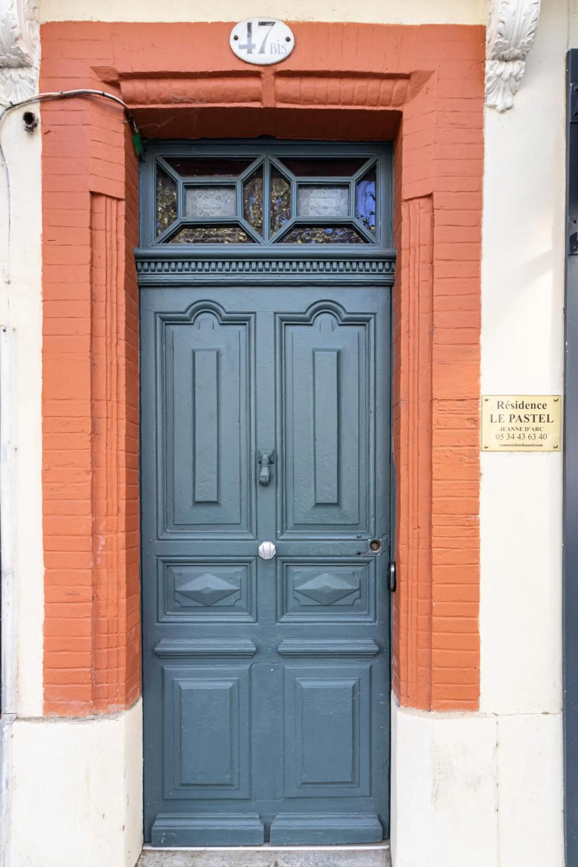 Facade/entrance in Residence le Pastel Jeanne d'Arc