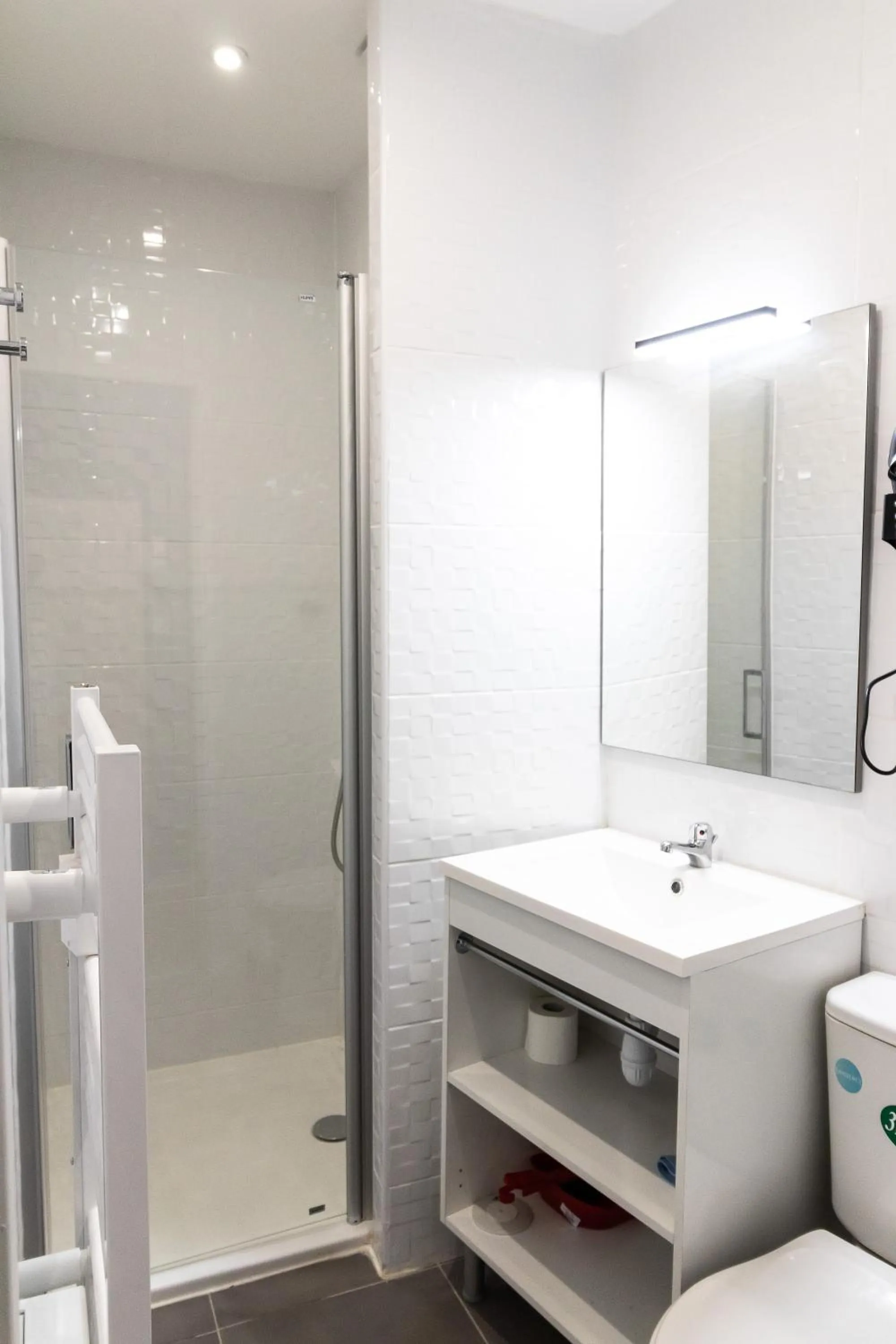 Bathroom in Residence le Pastel Jeanne d'Arc