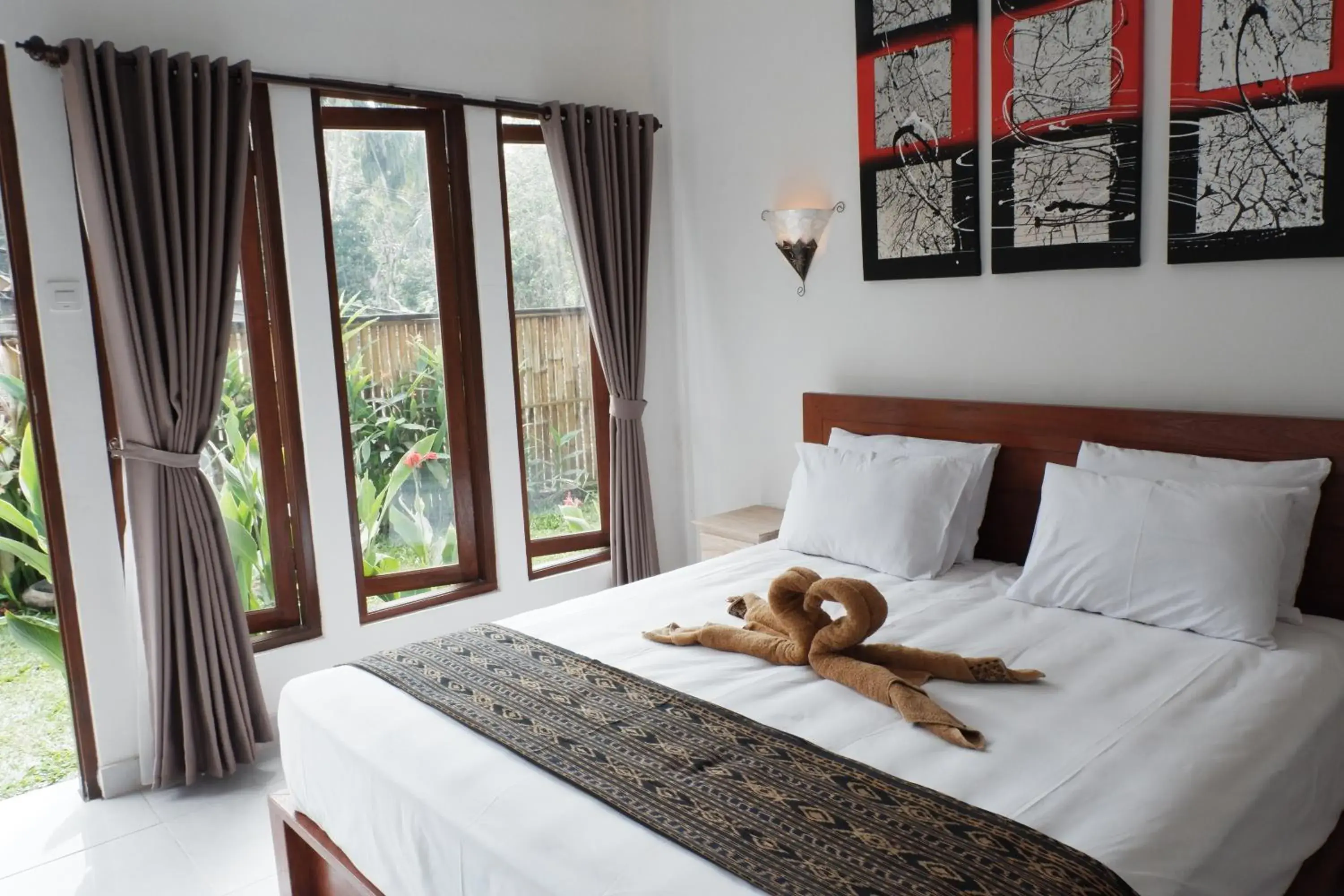 Shocking Deal - single occupancy - Double Bedroom with garden view in Ramaya Ubud View Shocking Deal - single occupancy - Double Bedroom with garden view in Ramaya Ubud View