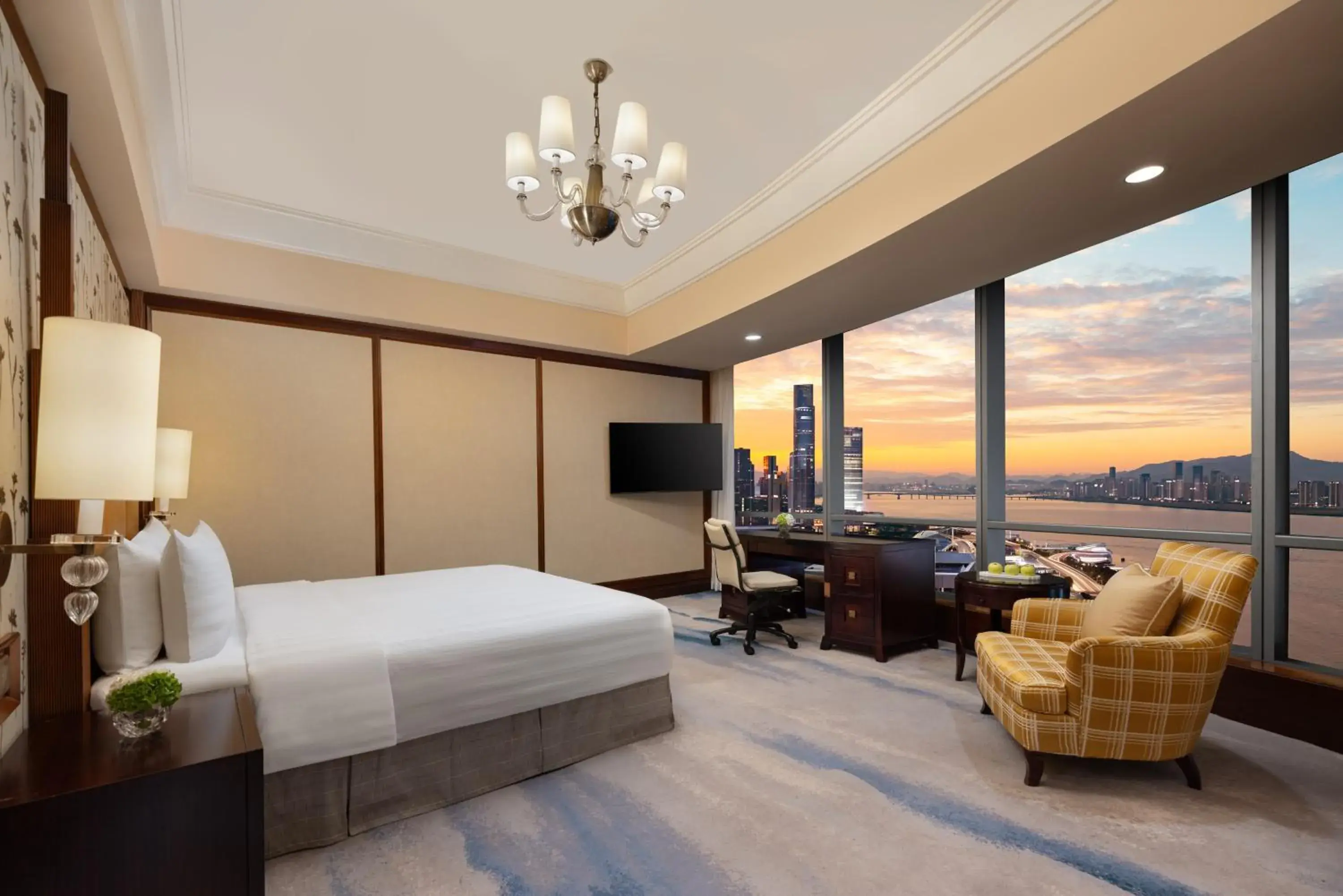 River view, Bed in Shangri-La Wenzhou River view, Bed in Shangri-La Wenzhou