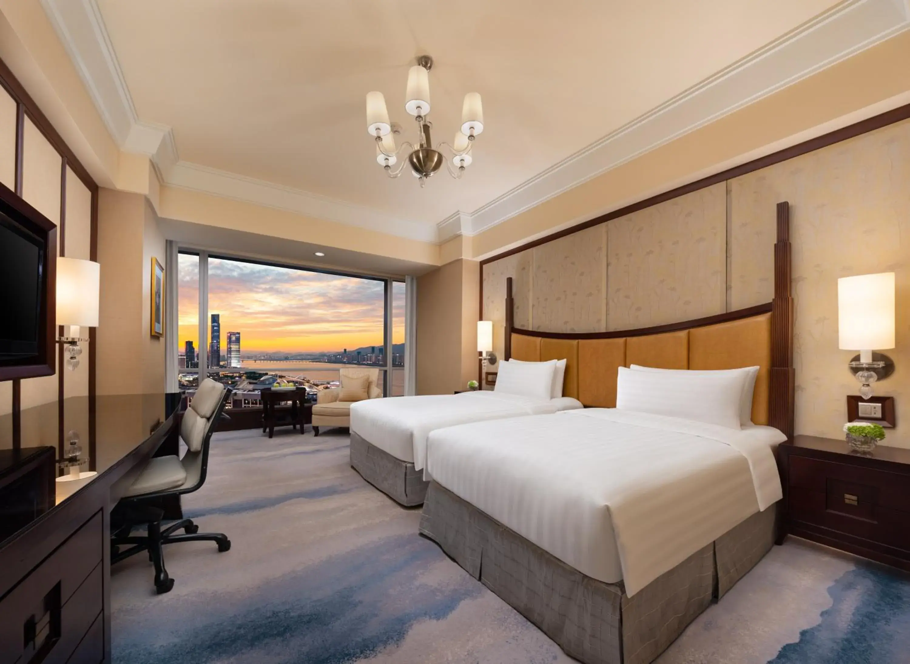 River view, Bed in Shangri-La Wenzhou River view, Bed in Shangri-La Wenzhou