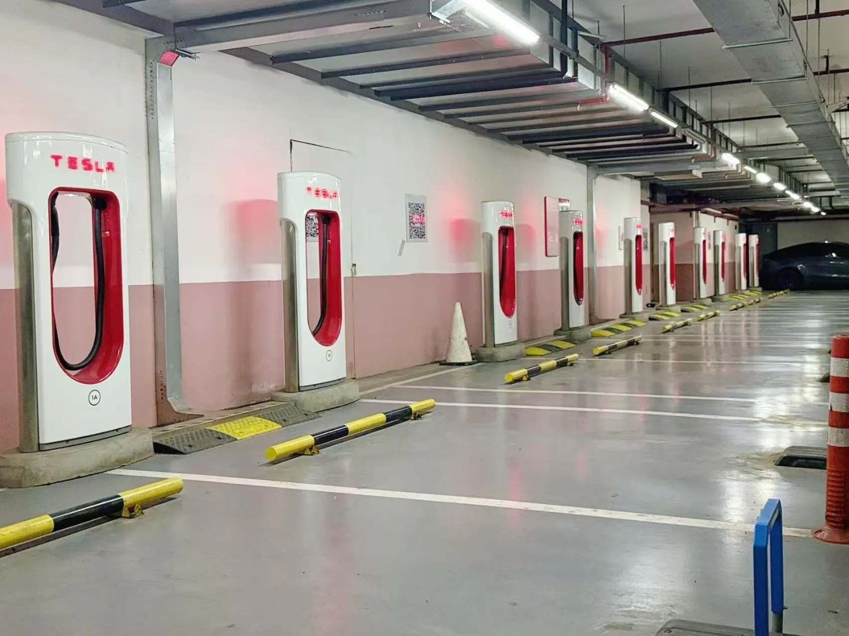 Parking in Shangri-La Wenzhou