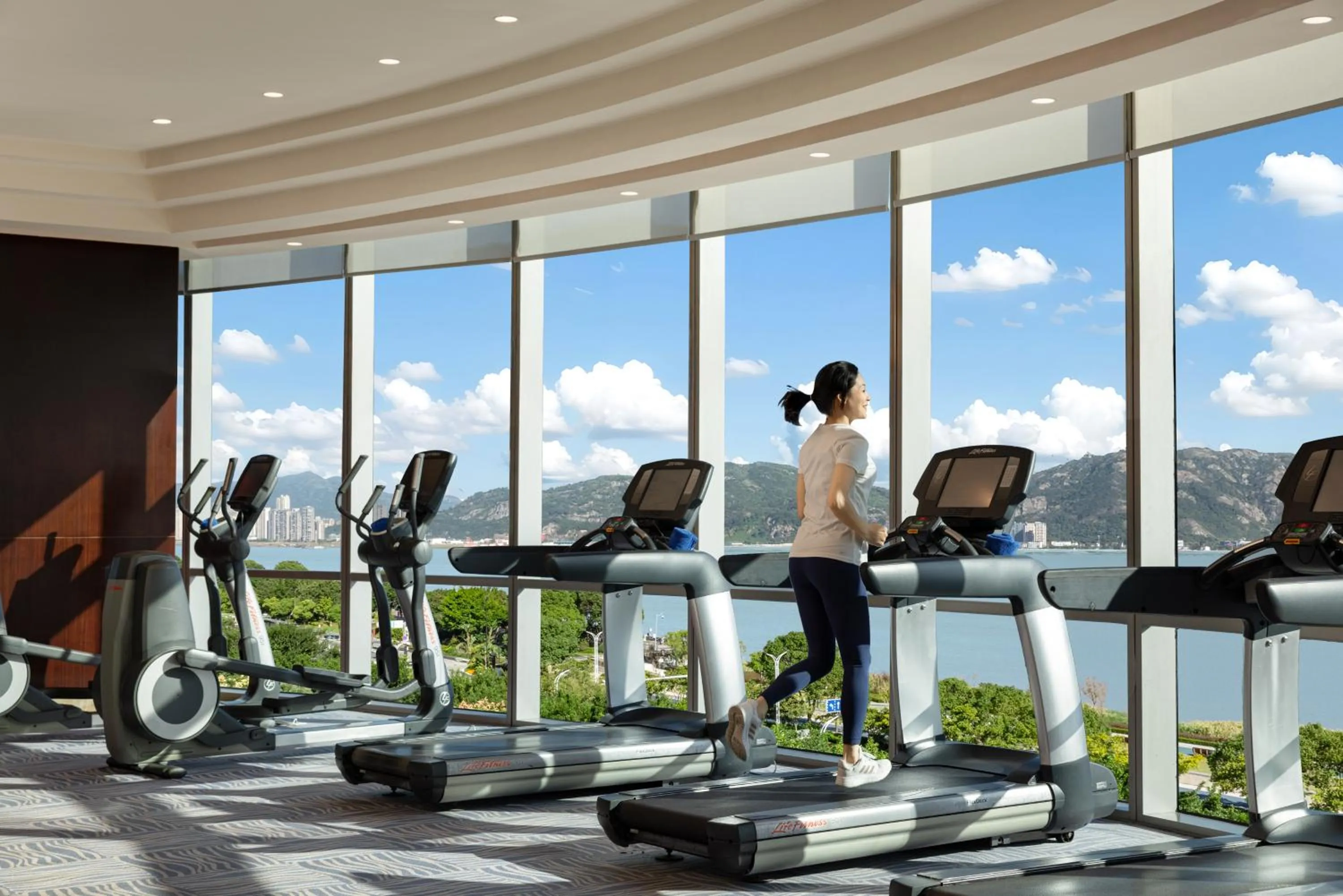 Fitness centre/facilities in Shangri-La Wenzhou