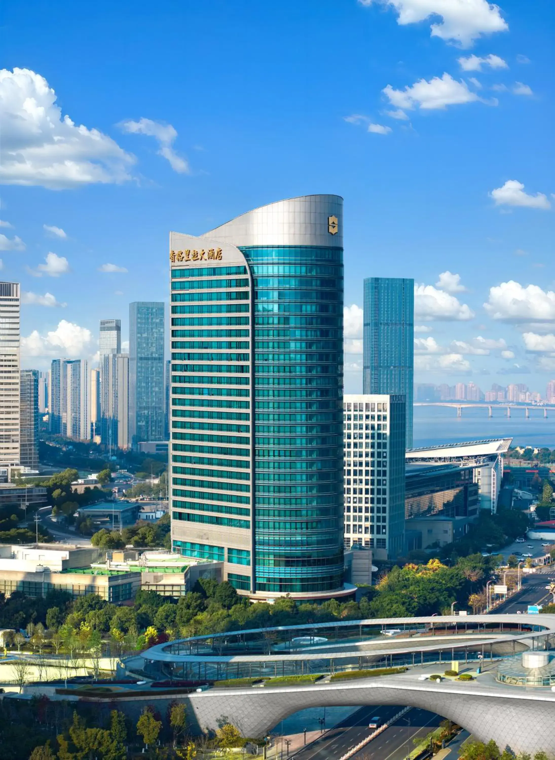 Property building in Shangri-La Wenzhou Property building in Shangri-La Wenzhou