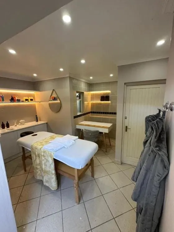 Spa and wellness centre/facilities in 314 on Clark Guest House