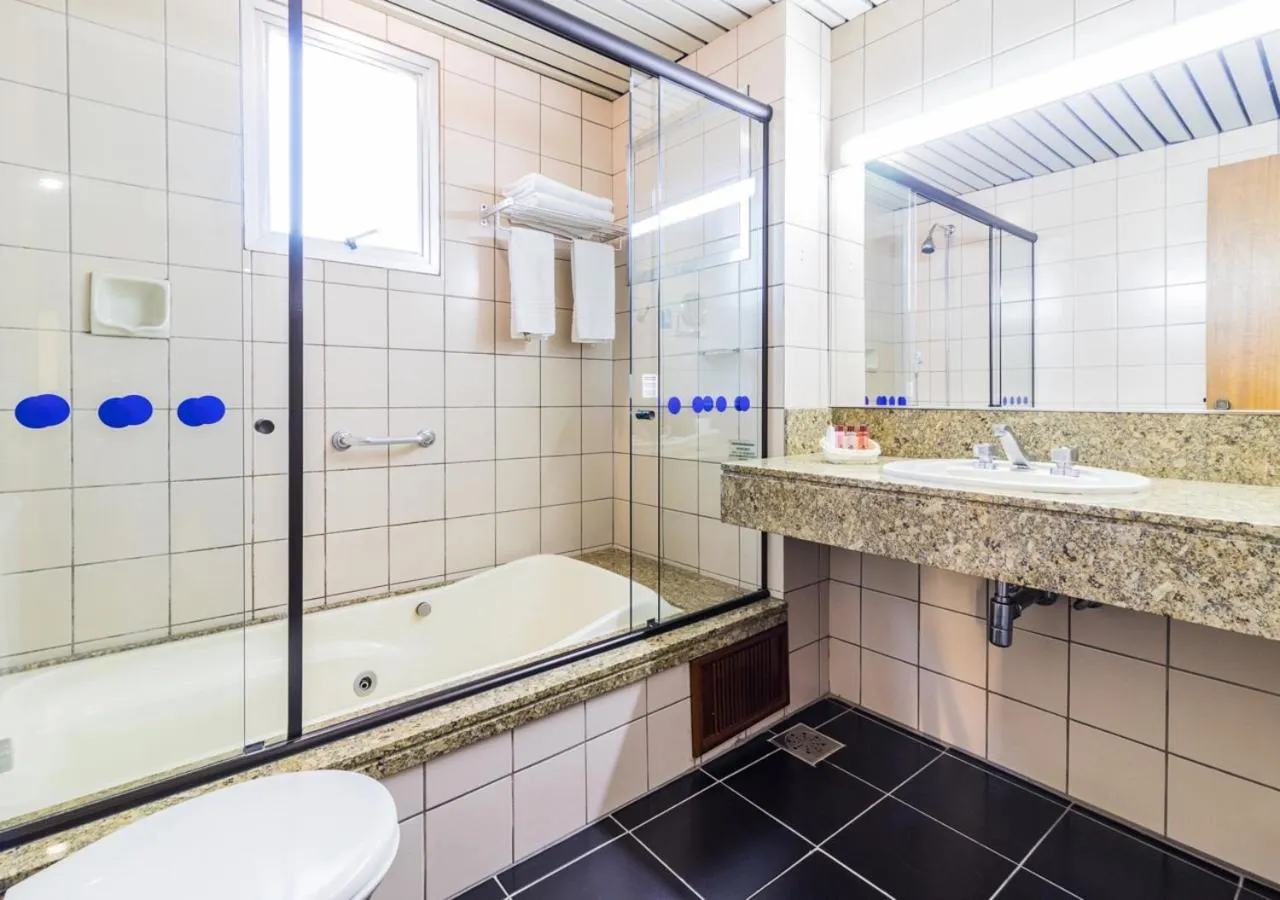 Shower in Ritter Hotéis