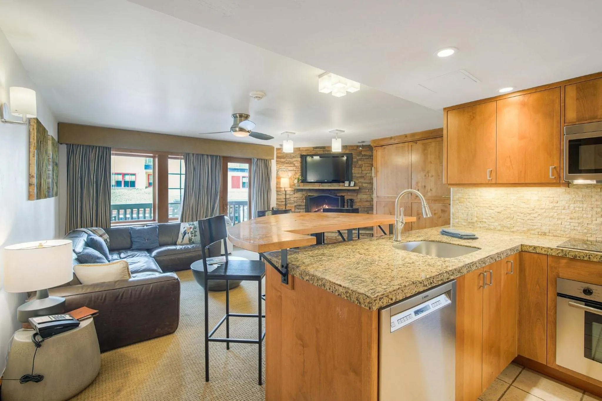 Kitchen or kitchenette in Lodge at Vail, A RockResort by Vail Resorts