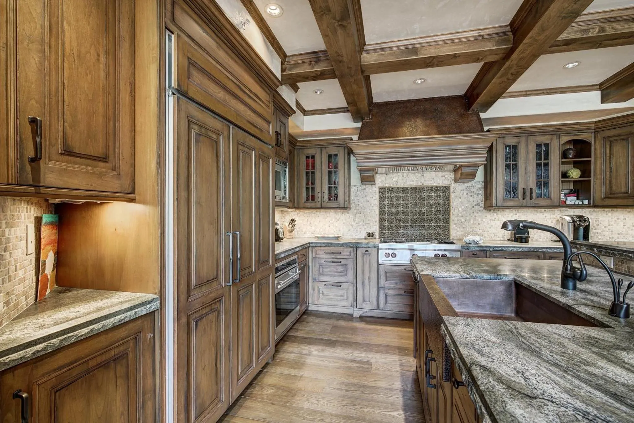 Kitchen or kitchenette in Lodge at Vail, A RockResort