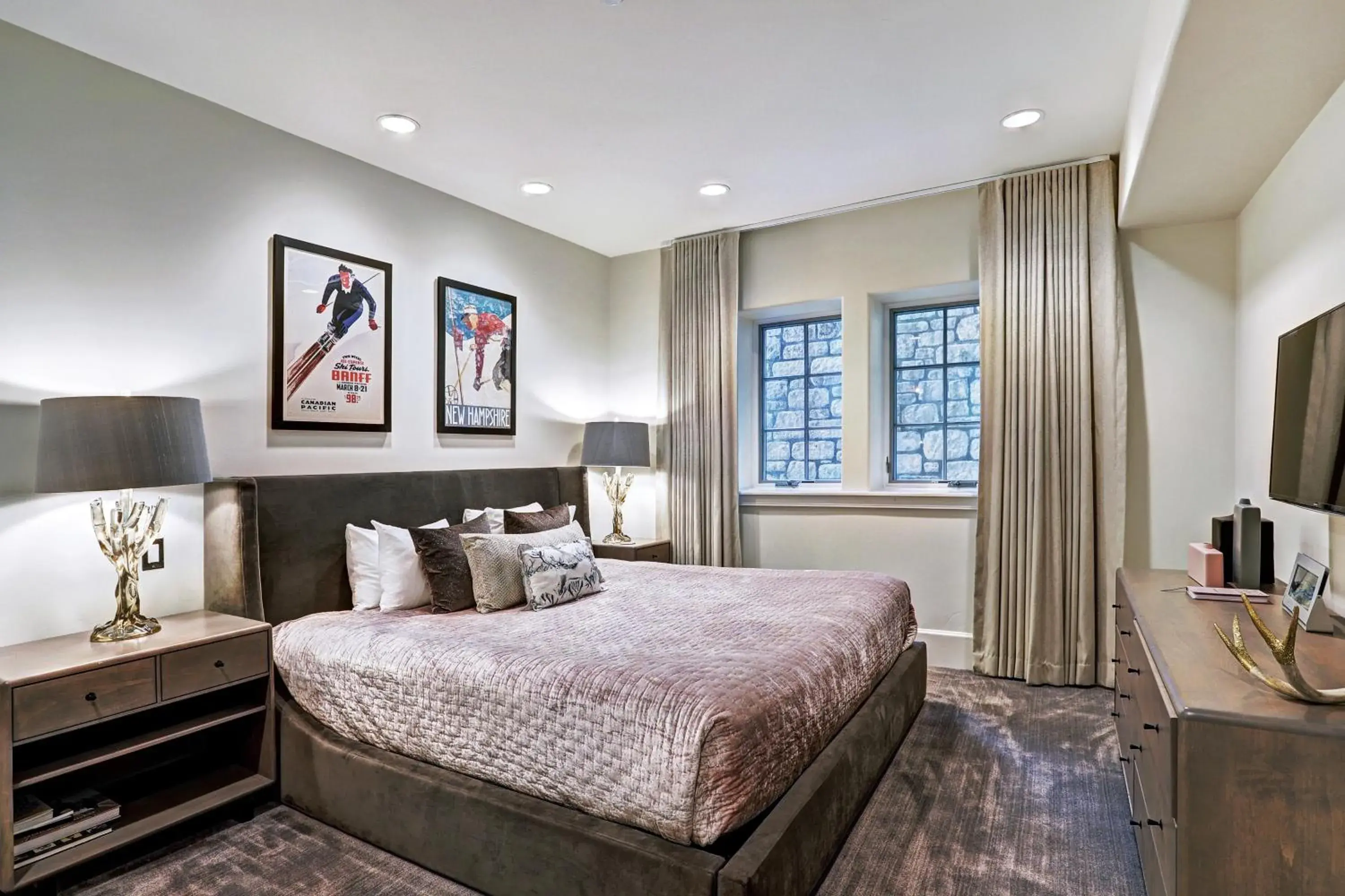 Bed in Lodge at Vail, A RockResort Bed in Lodge at Vail, A RockResort