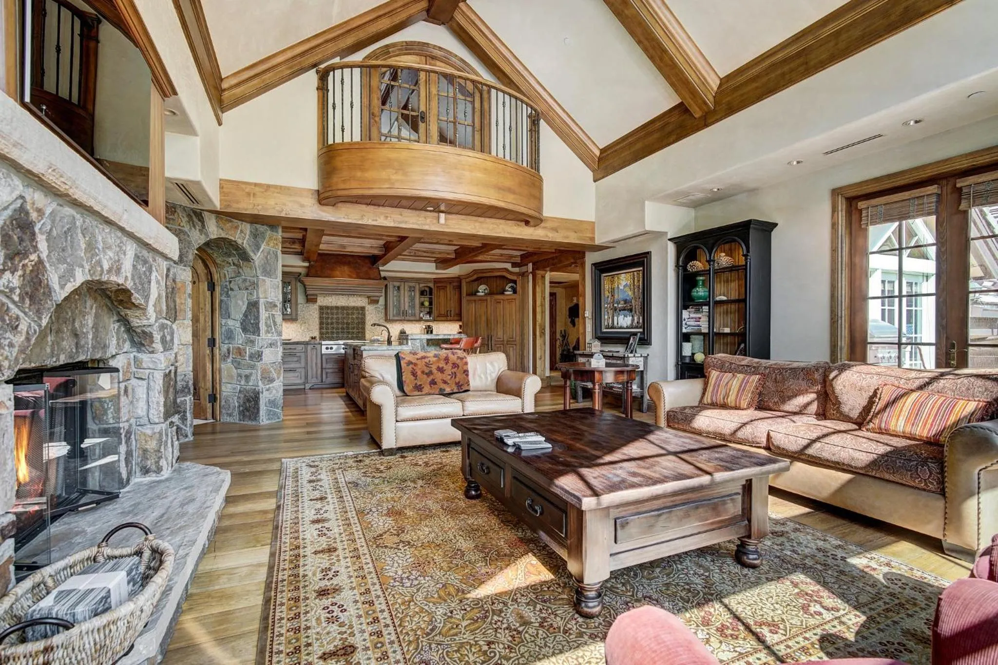 Living room in Lodge at Vail, A RockResort by Vail Resorts