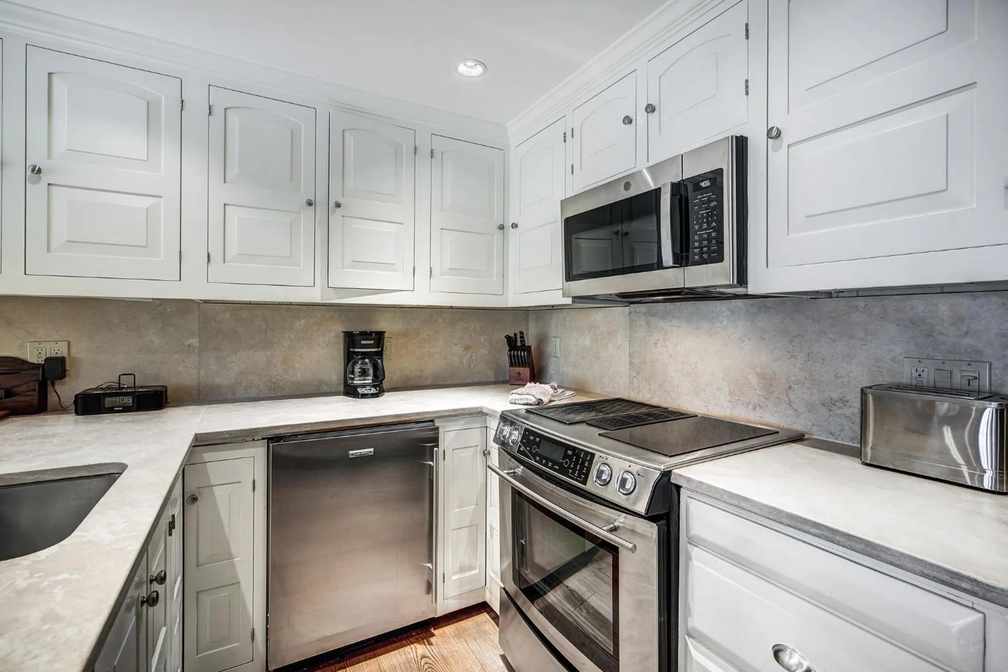 Communal kitchen in Lodge at Vail, A RockResort by Vail Resorts
