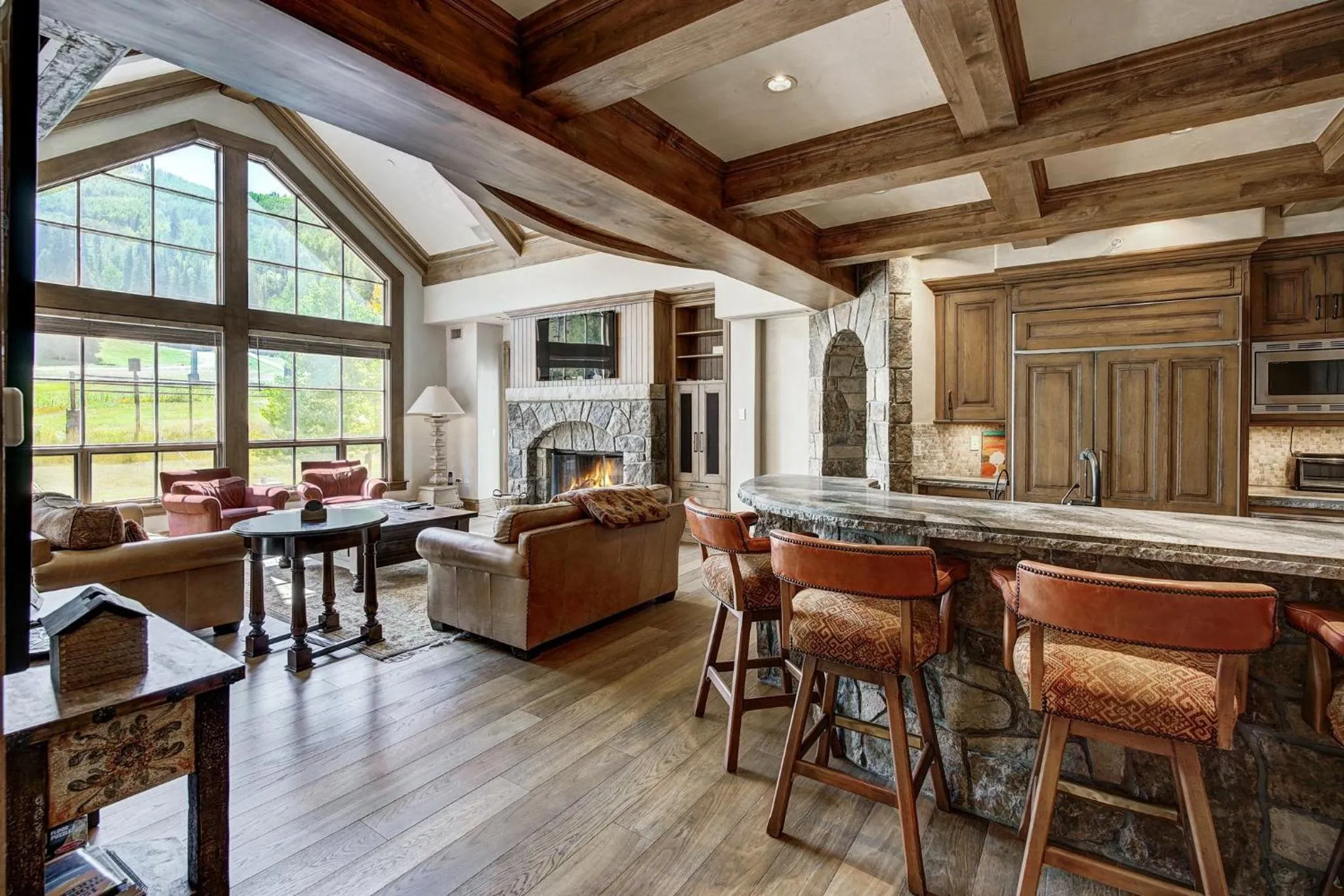 Dining area in Lodge at Vail, A RockResort