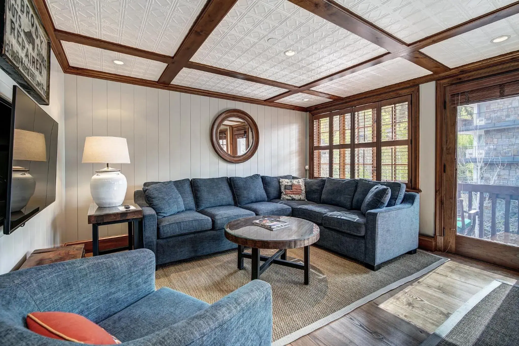 Living room in Lodge at Vail, A RockResort by Vail Resorts Living room in Lodge at Vail, A RockResort by Vail Resorts