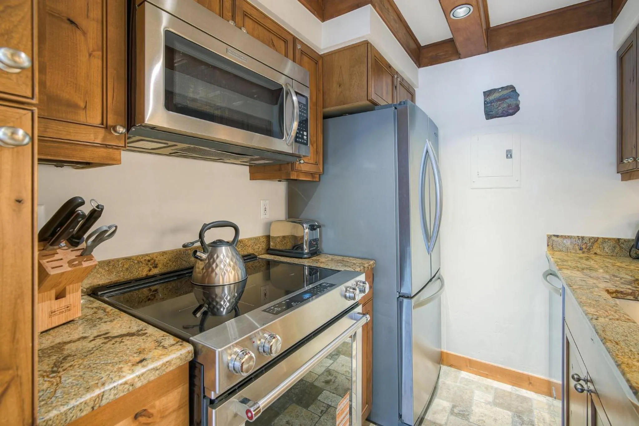 Kitchen or kitchenette in Lodge at Vail, A RockResort by Vail Resorts