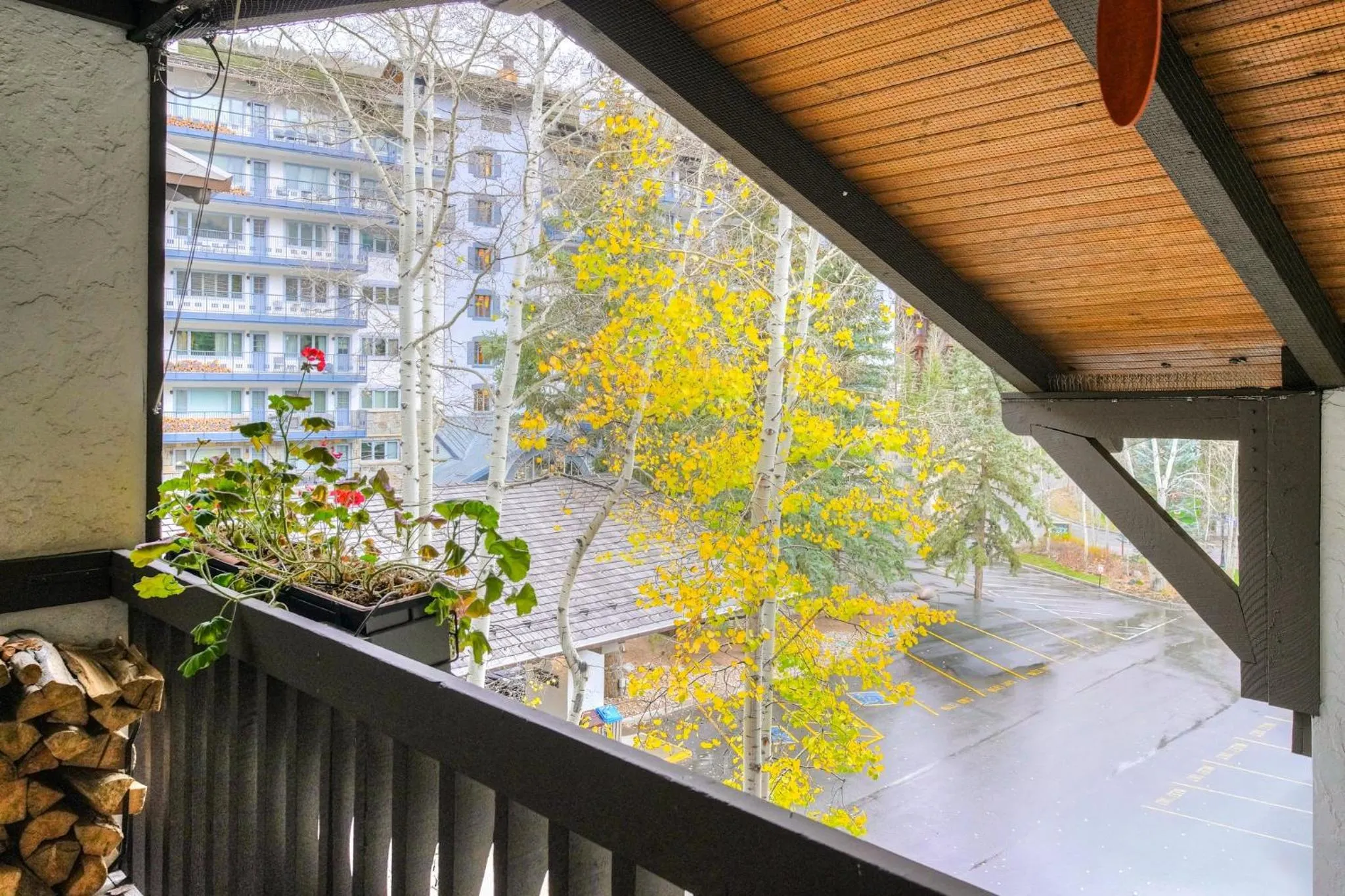 Property building in Lodge at Vail, A RockResort by Vail Resorts