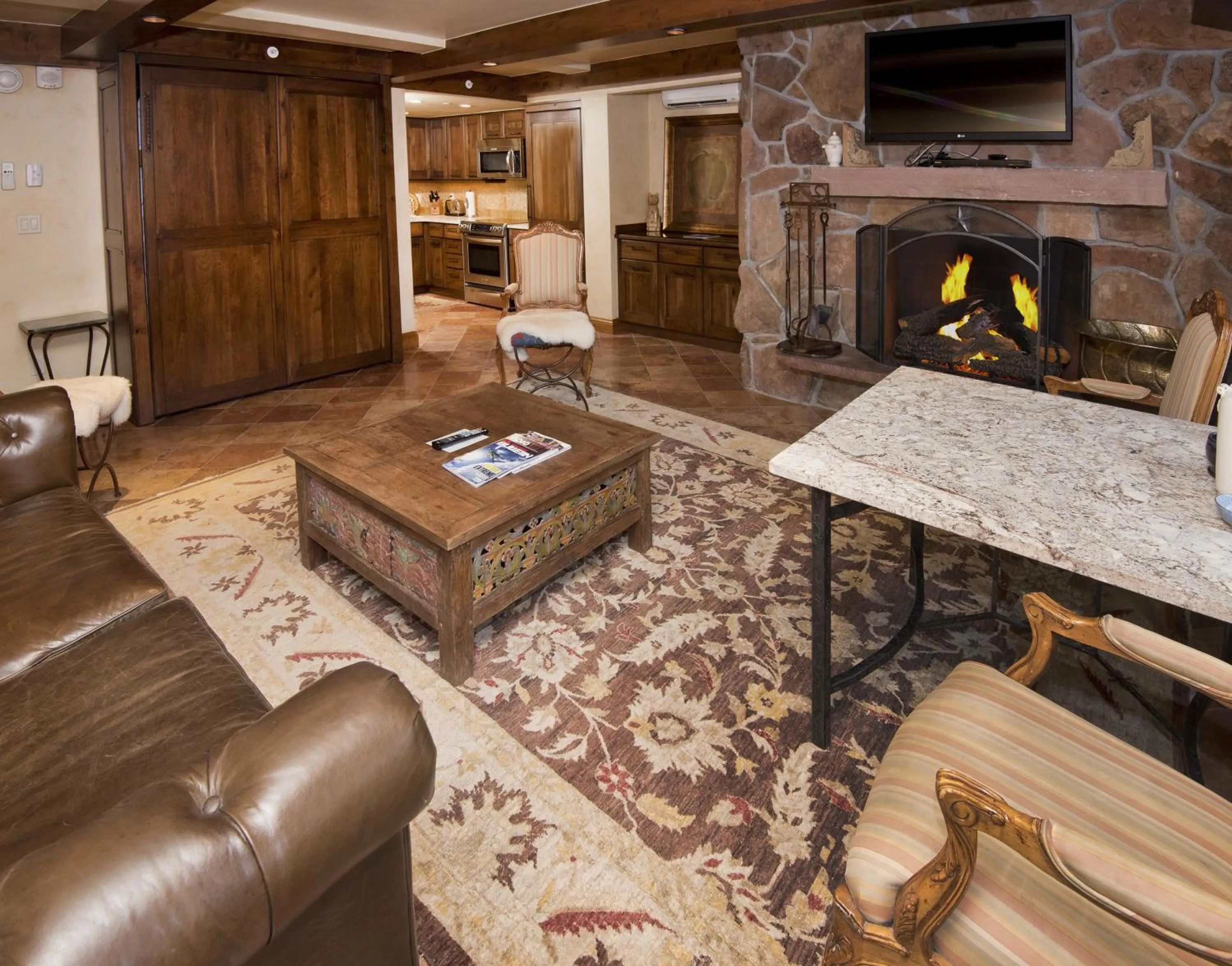 Living room in Lodge at Vail, A RockResort