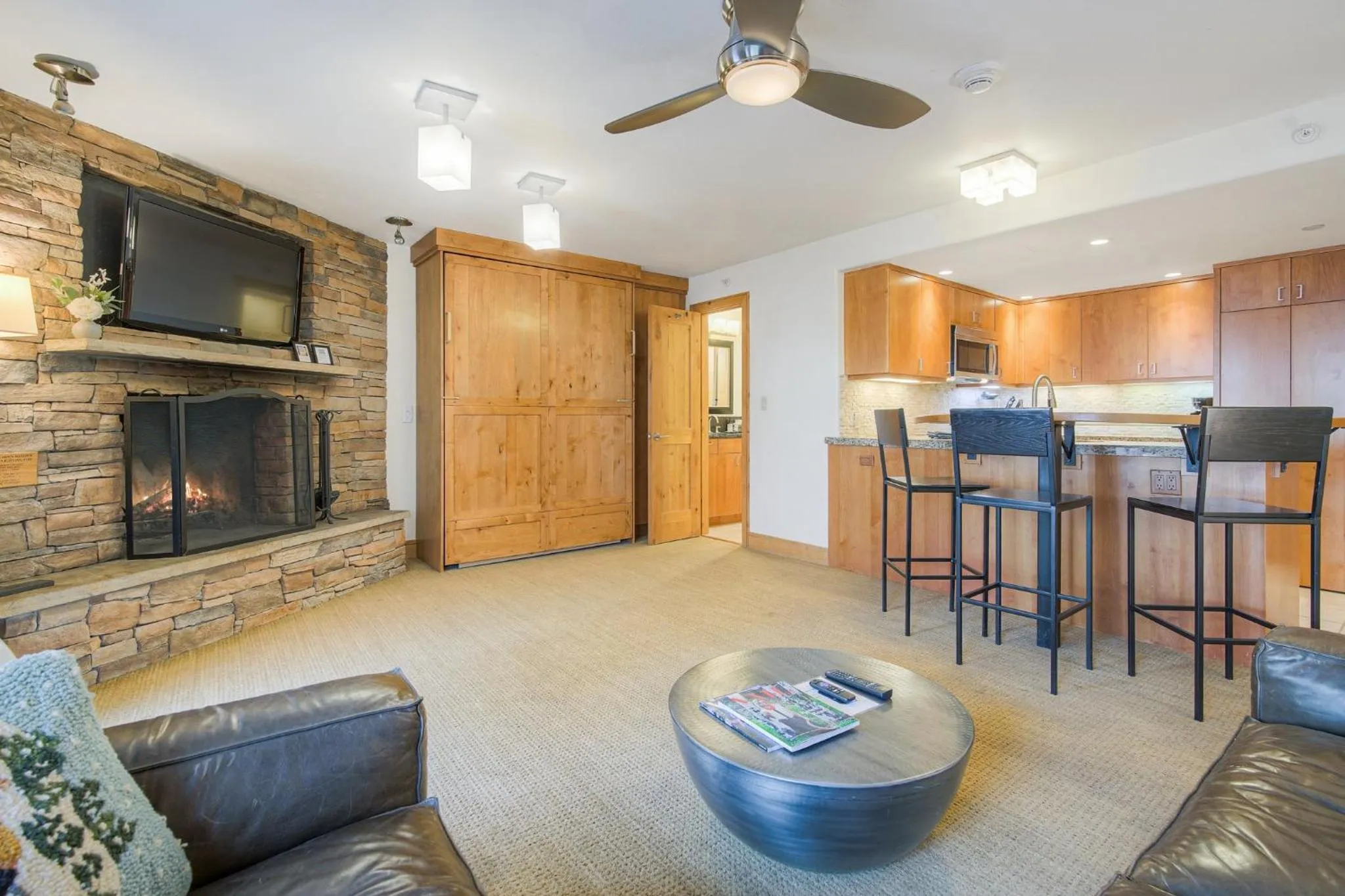 Living room in Lodge at Vail, A RockResort by Vail Resorts