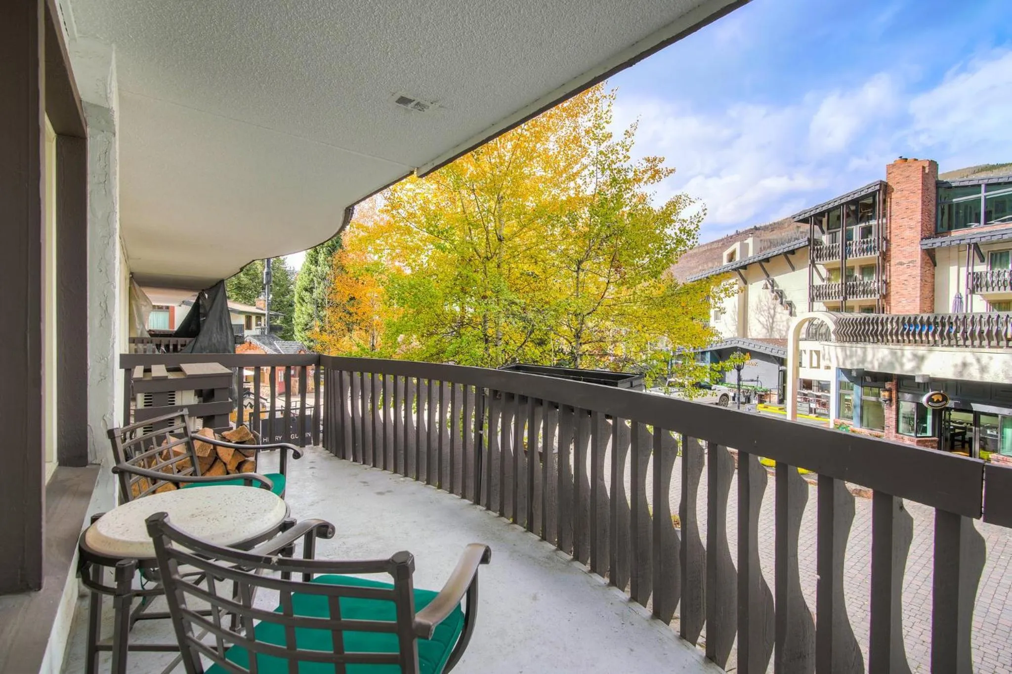 Balcony/Terrace in Lodge at Vail, A RockResort by Vail Resorts
