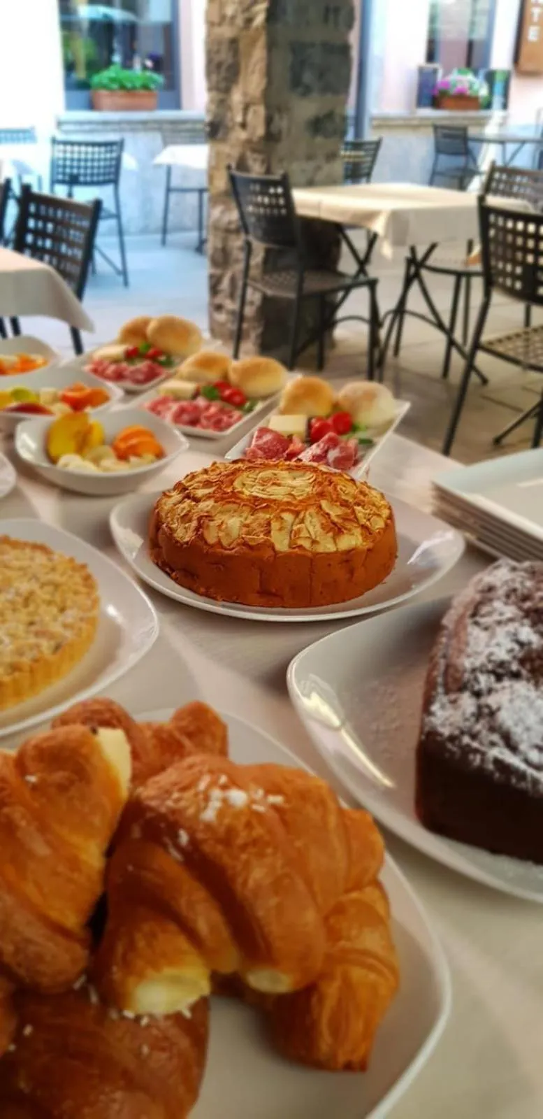 Breakfast in Antico Pozzo Apartment