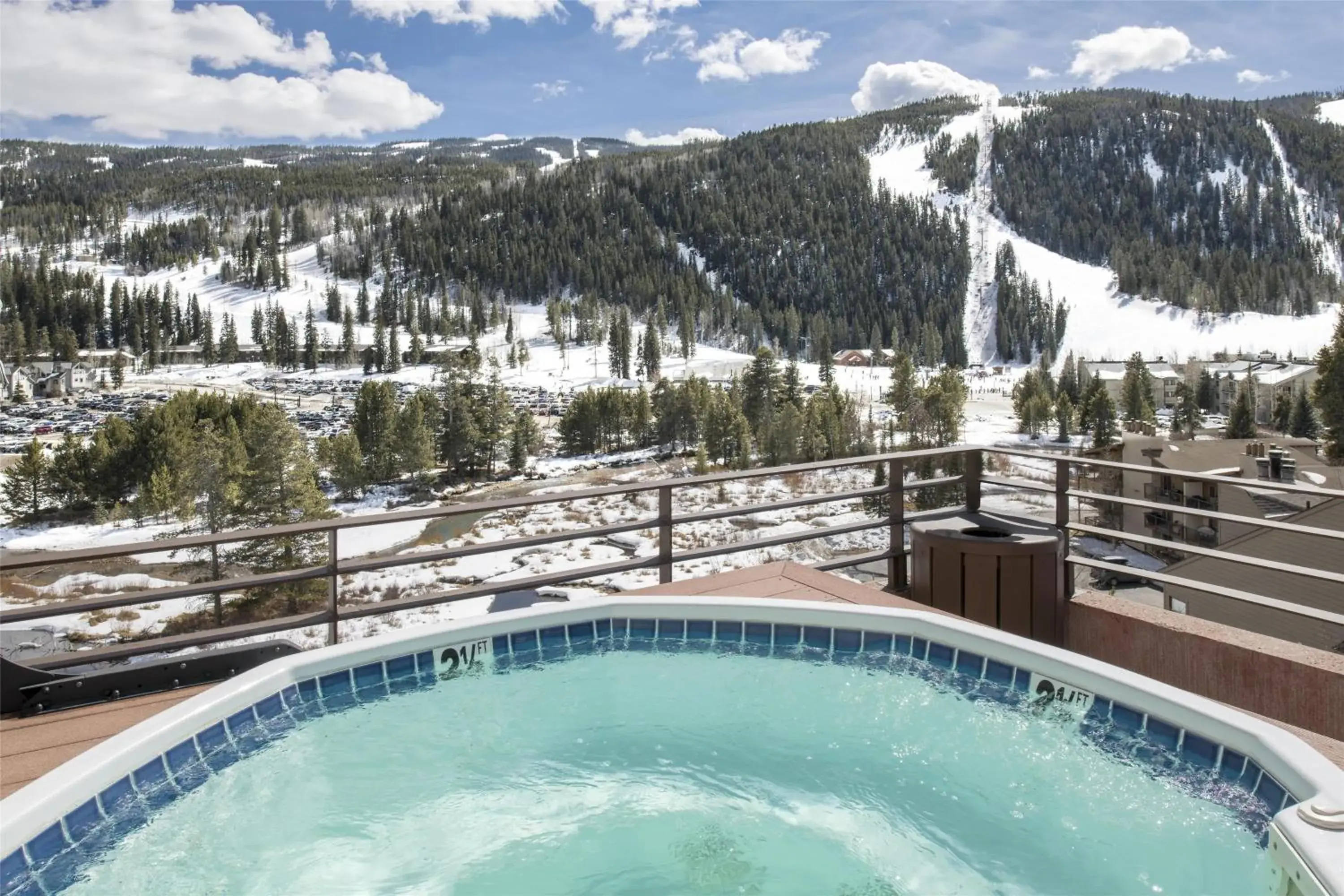 Swimming pool in Hyatt Place Keystone - Dillon Swimming pool in Hyatt Place Keystone - Dillon