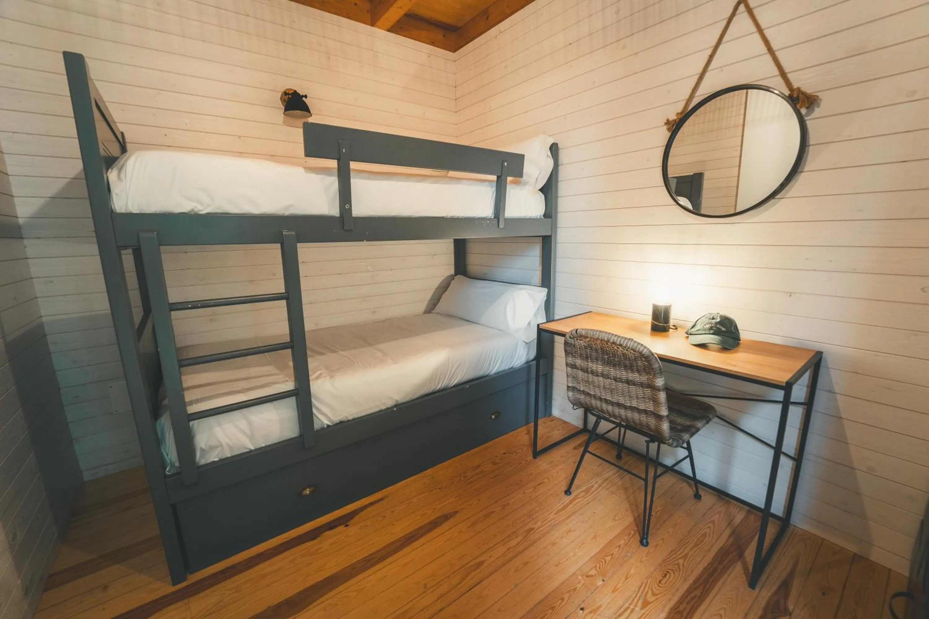 bunk bed, Bed in HolaCamp Camino