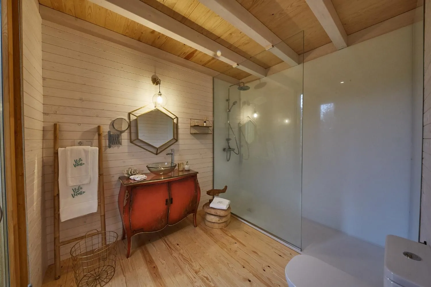 Bathroom in HolaCamp Camino