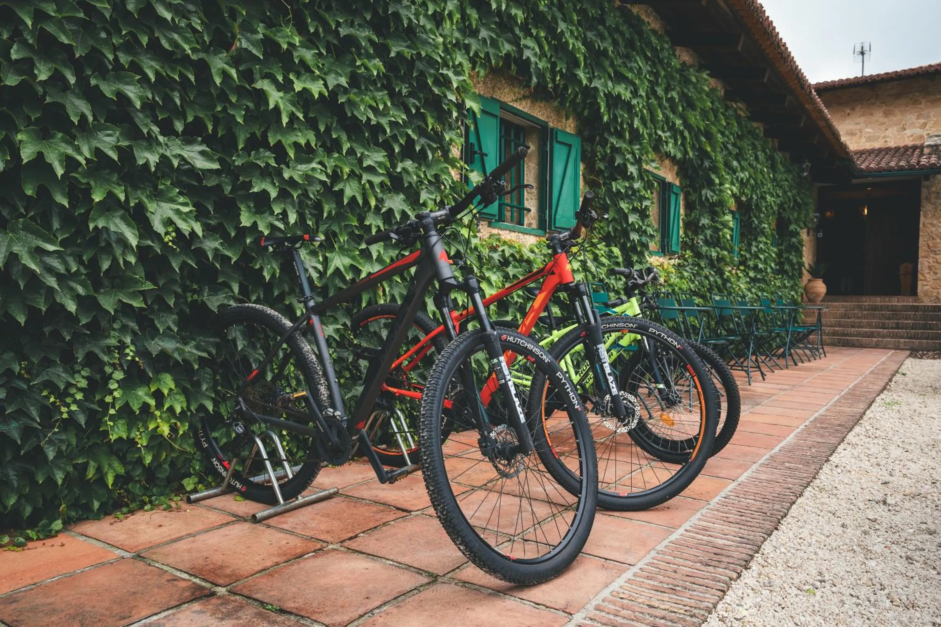 Cycling in HolaCamp Camino