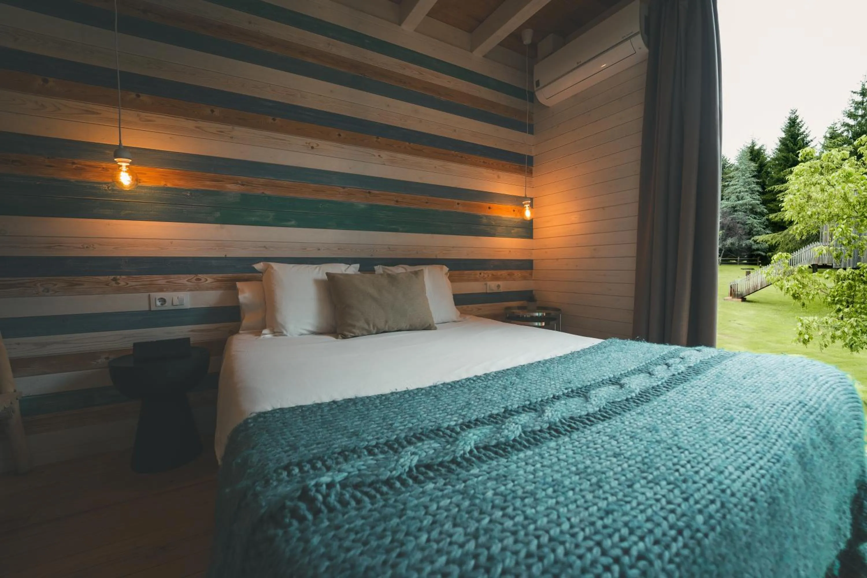 Bed in HolaCamp Camino