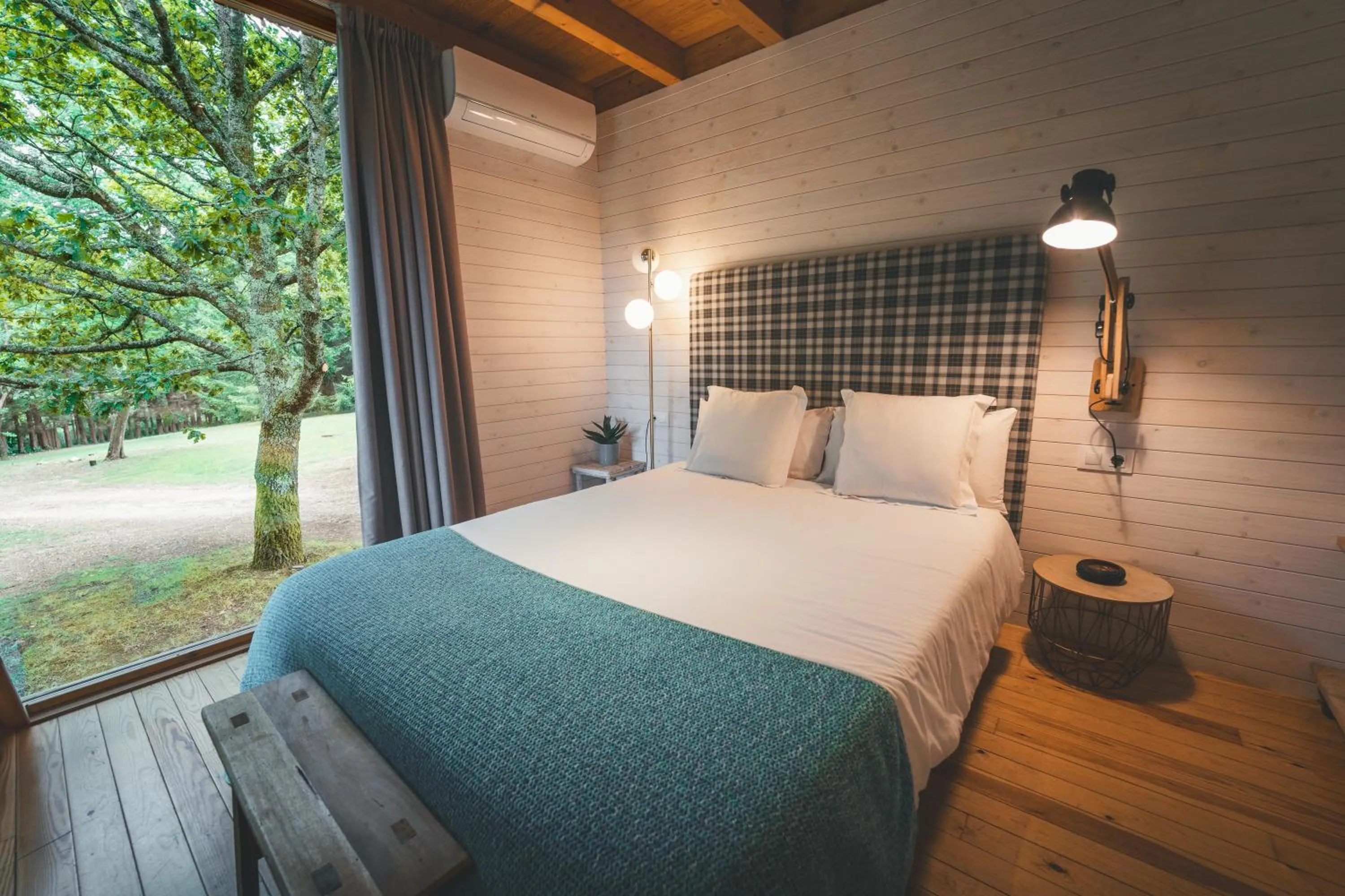 Bedroom, Bed in HolaCamp Camino