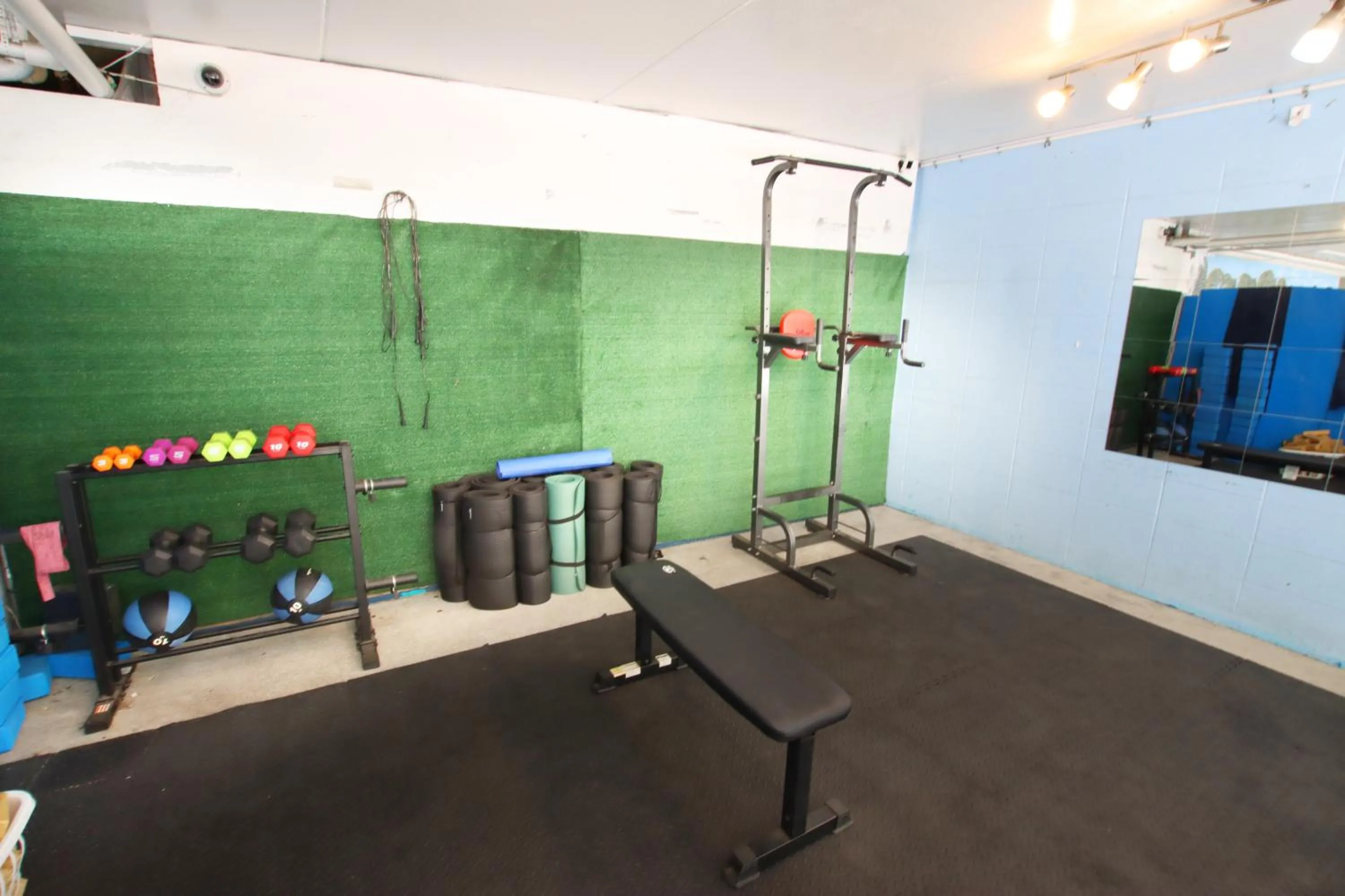 Activities in Waikiki Beachside Hostel