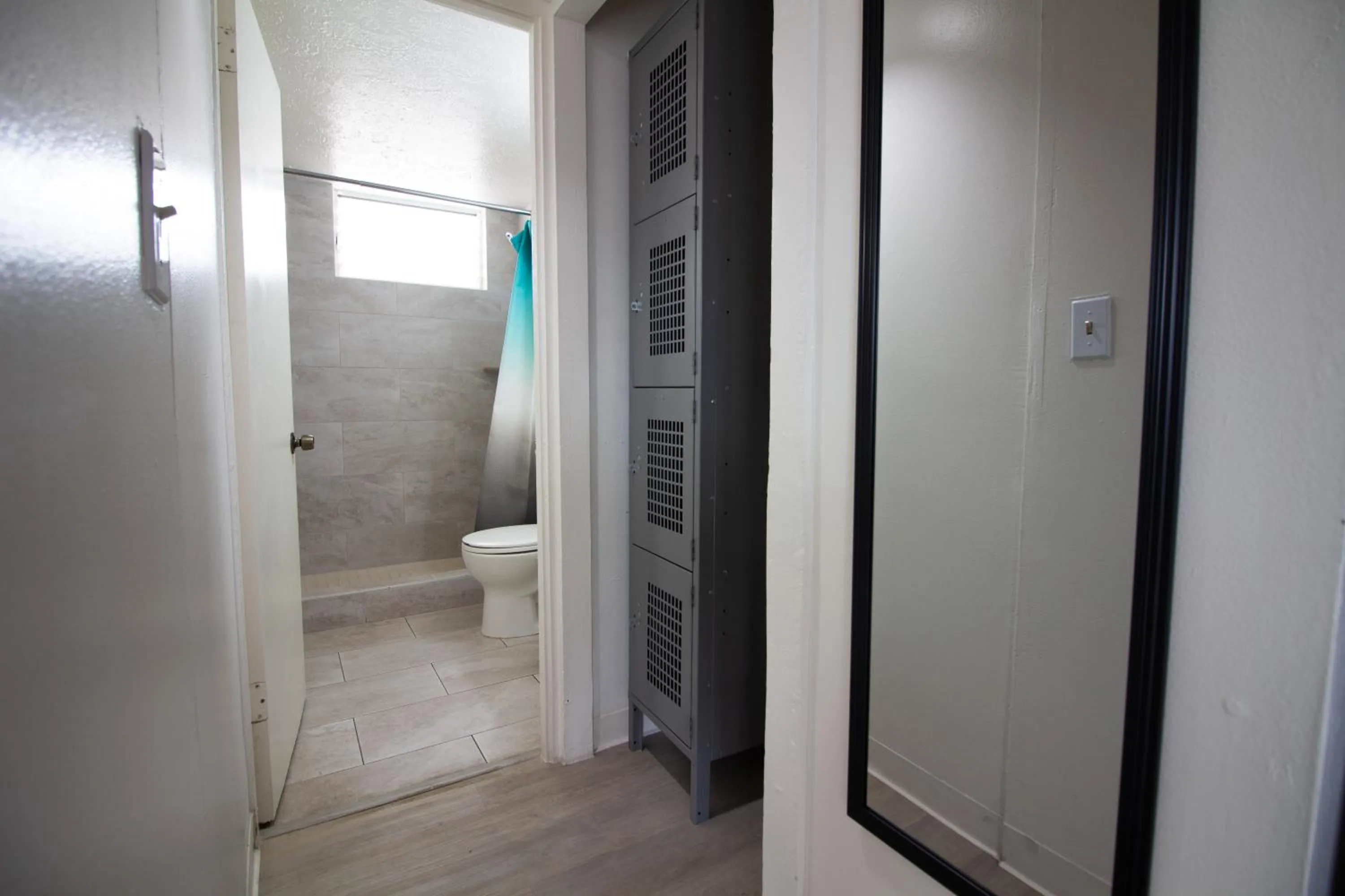 Waikiki Beachside Hostel