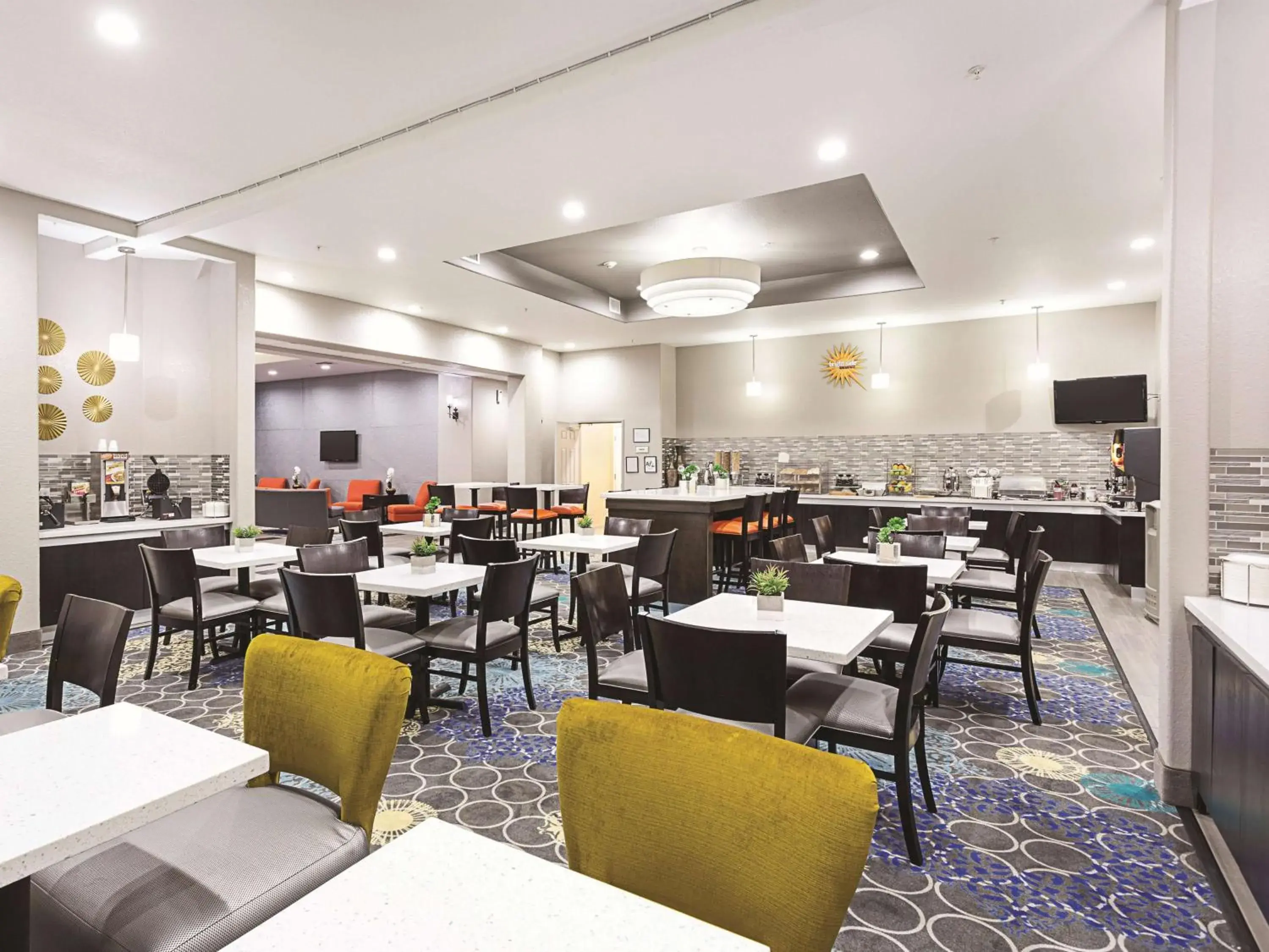 Breakfast in La Quinta by Wyndham San Antonio Northwest Breakfast in La Quinta by Wyndham San Antonio Northwest