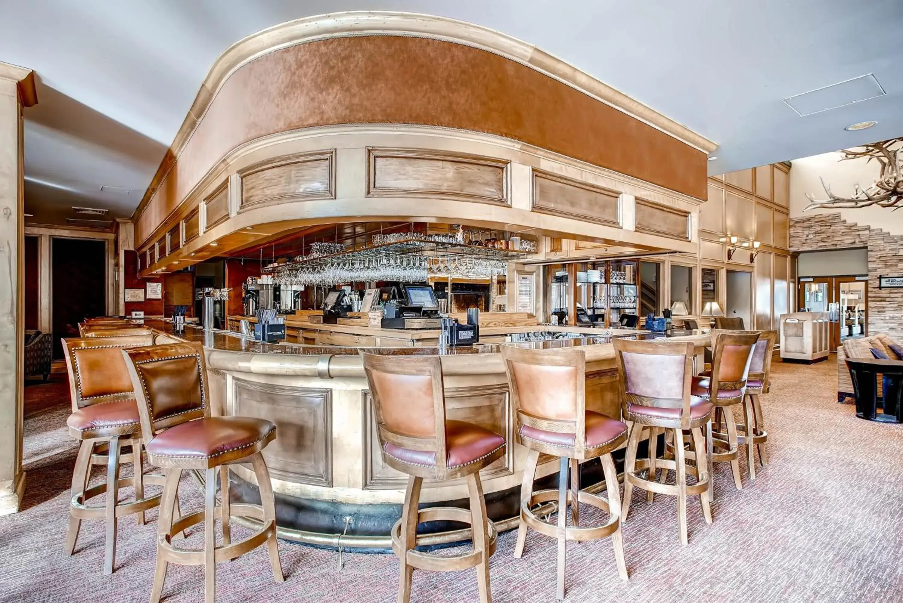 Lounge or bar in The Keystone Lodge and Spa by Keystone Resort Lounge or bar in The Keystone Lodge and Spa by Keystone Resort