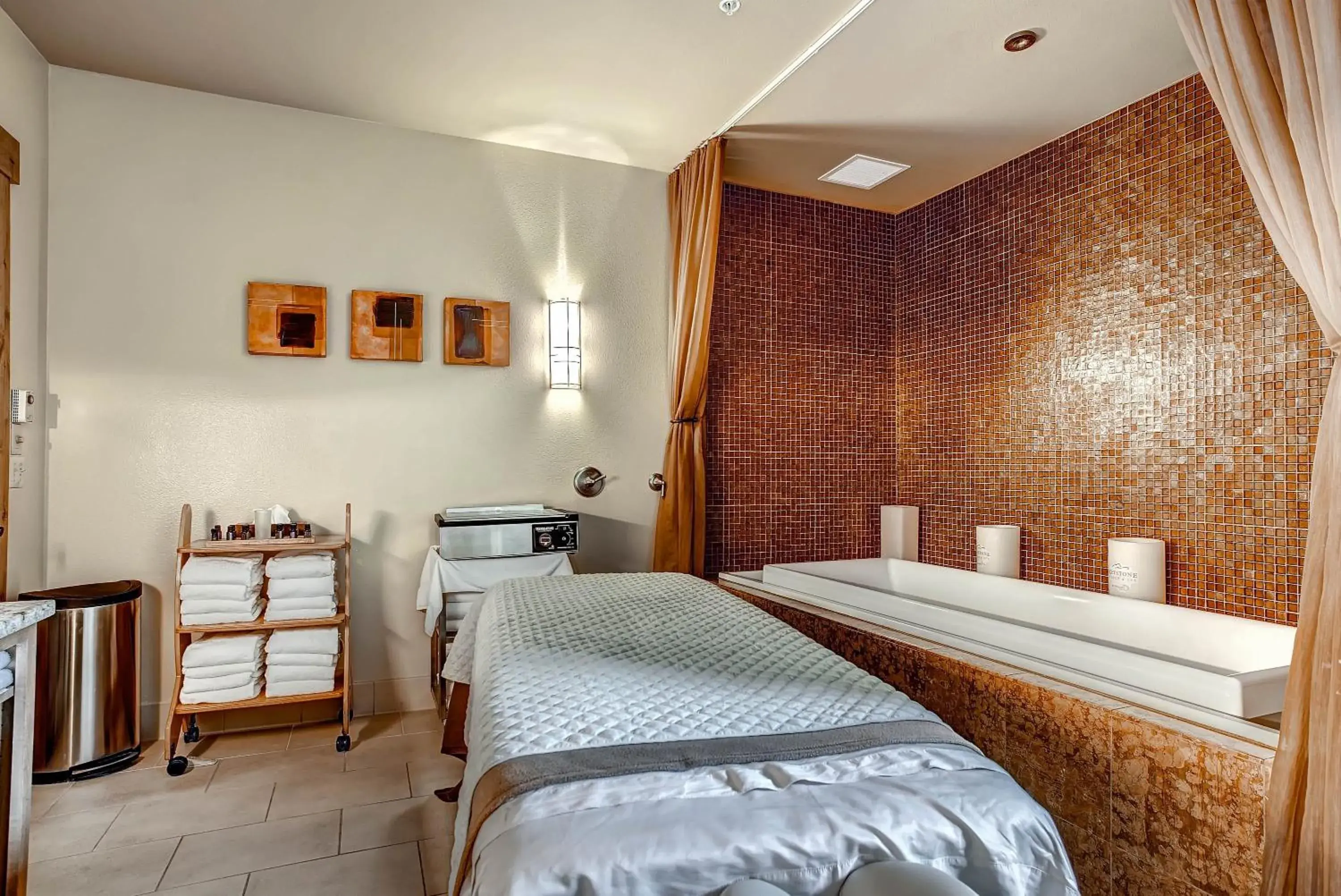 Spa and wellness centre/facilities, Bed in The Keystone Lodge and Spa by Keystone Resort Spa and wellness centre/facilities, Bed in The Keystone Lodge and Spa by Keystone Resort