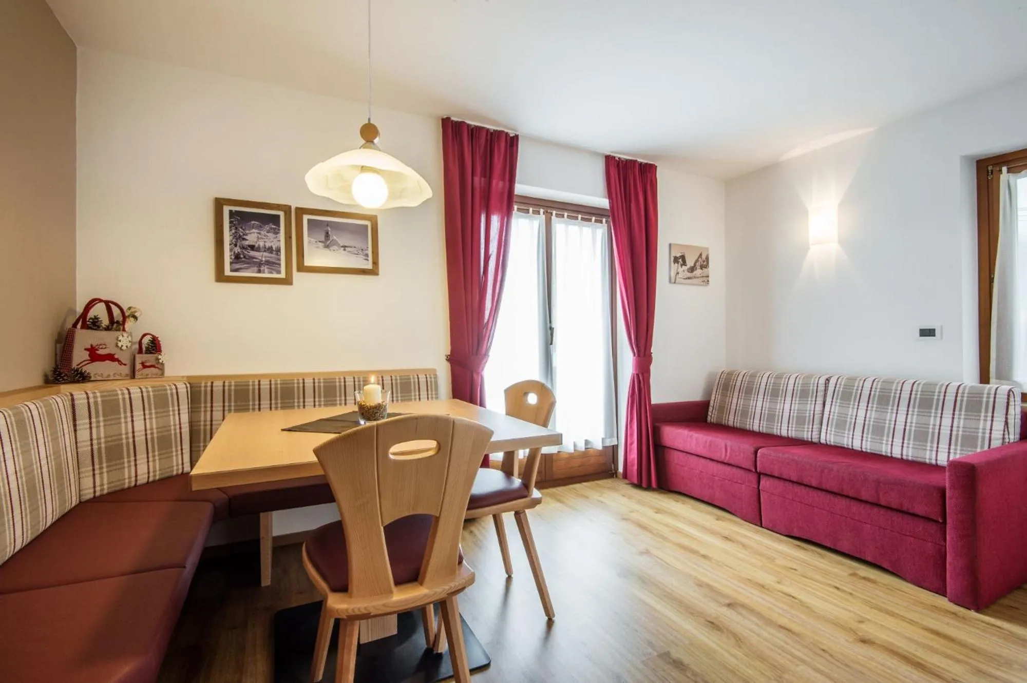 Dining area, Bed in Garnì Piz da L'Ander