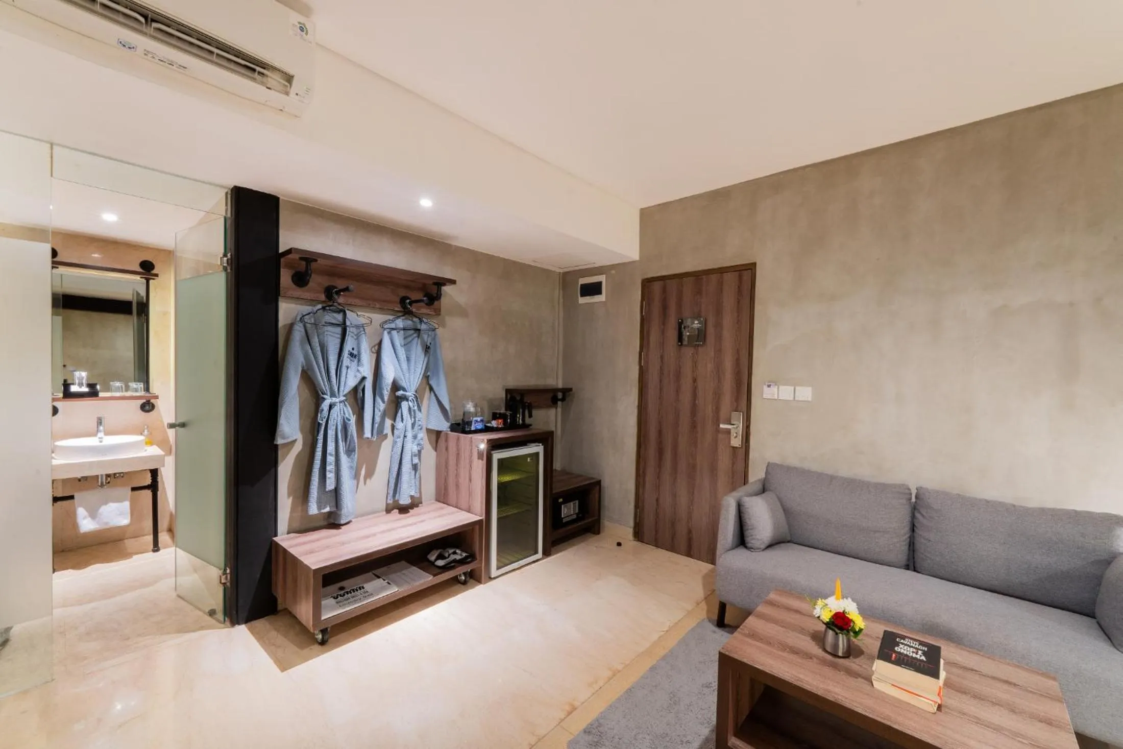 Seating area, Bed in Stark Boutique Hotel and Spa