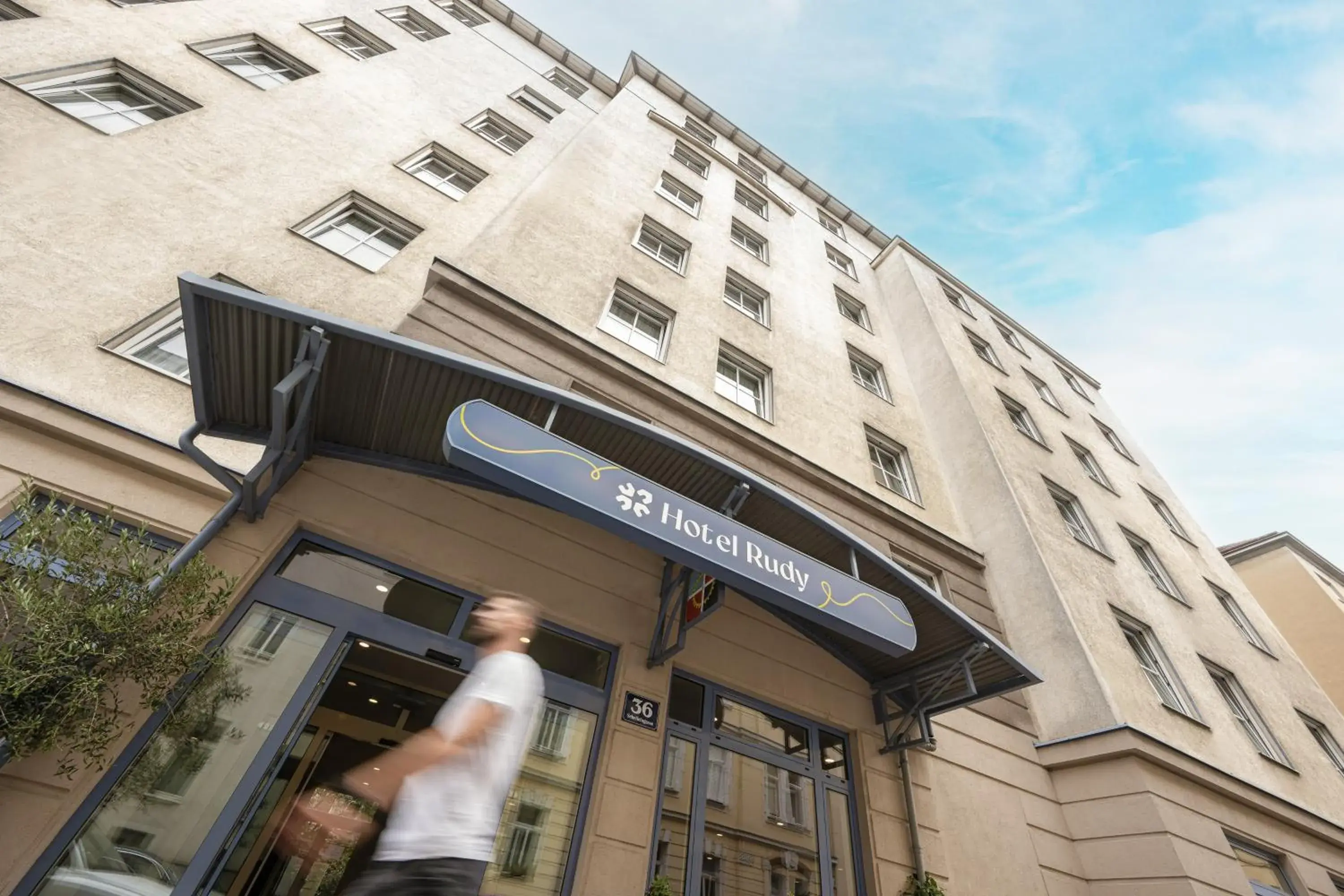 Property building in myNext - Hotel Rudy Property building in myNext - Hotel Rudy