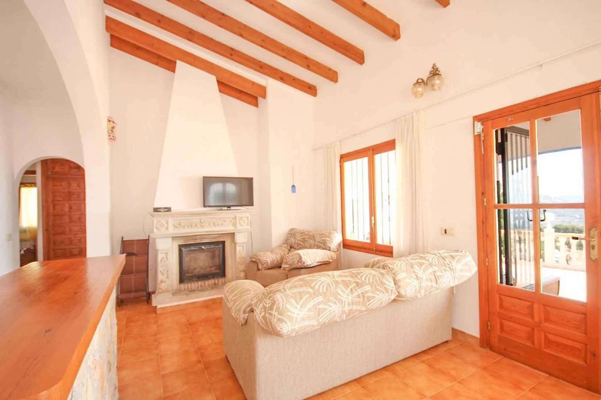 Property building, Bed in Villa Cucarres 0705