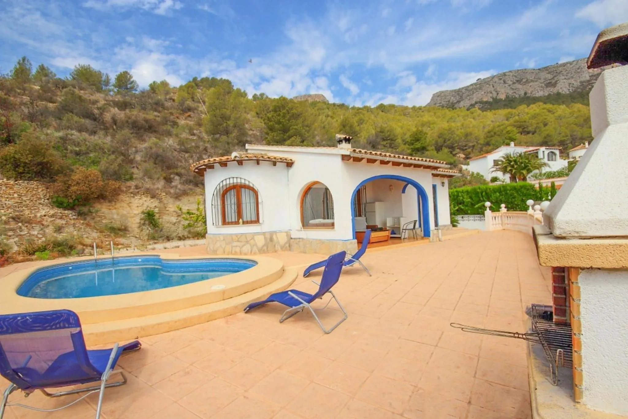 Property building in Villa Cucarres 0705