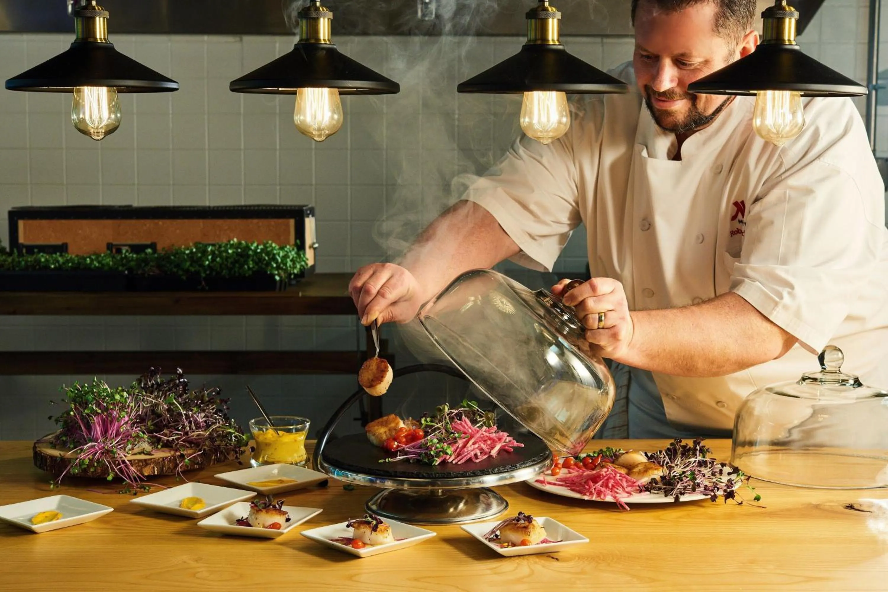 Restaurant/places to eat in Philadelphia Marriott Downtown