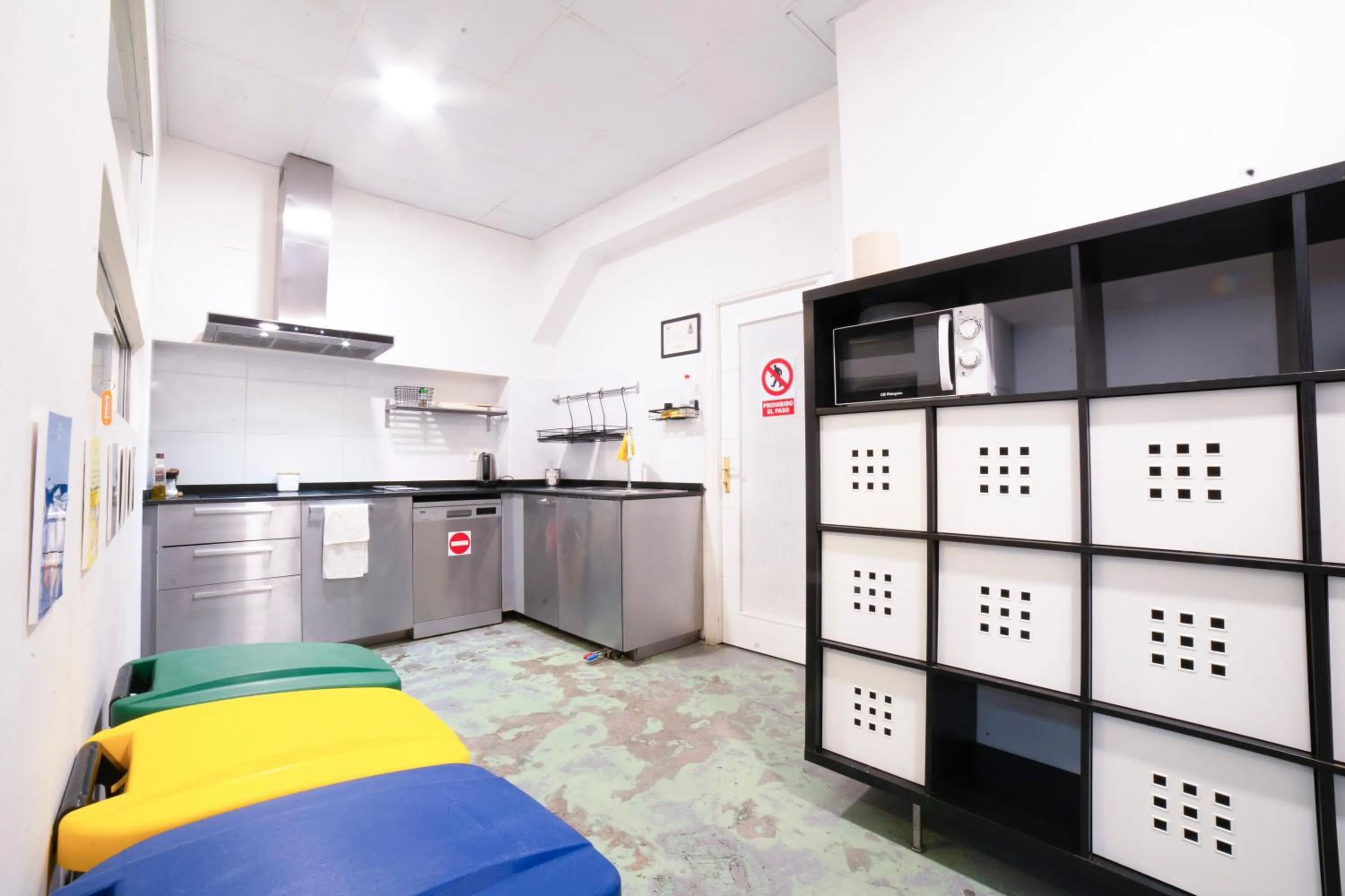 Communal kitchen in Koba Hostel