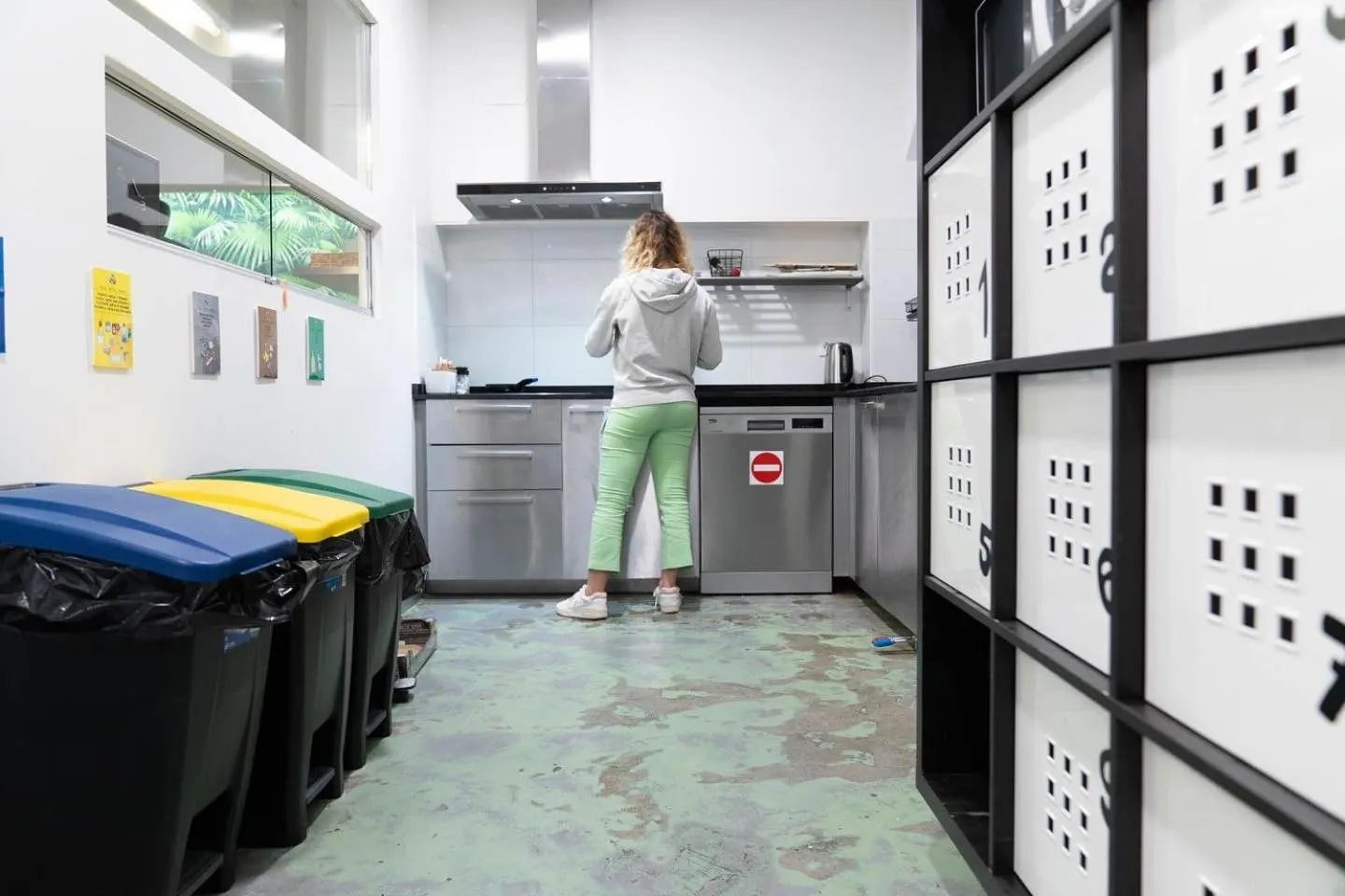 Communal kitchen in Koba Hostel