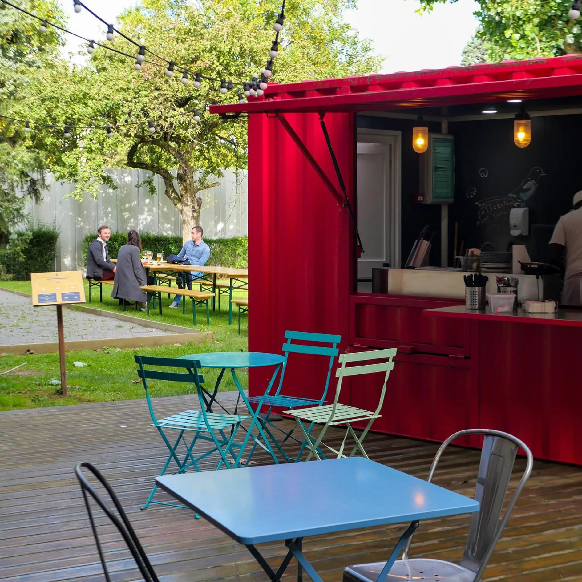 Patio in Eklo Hotels Lille